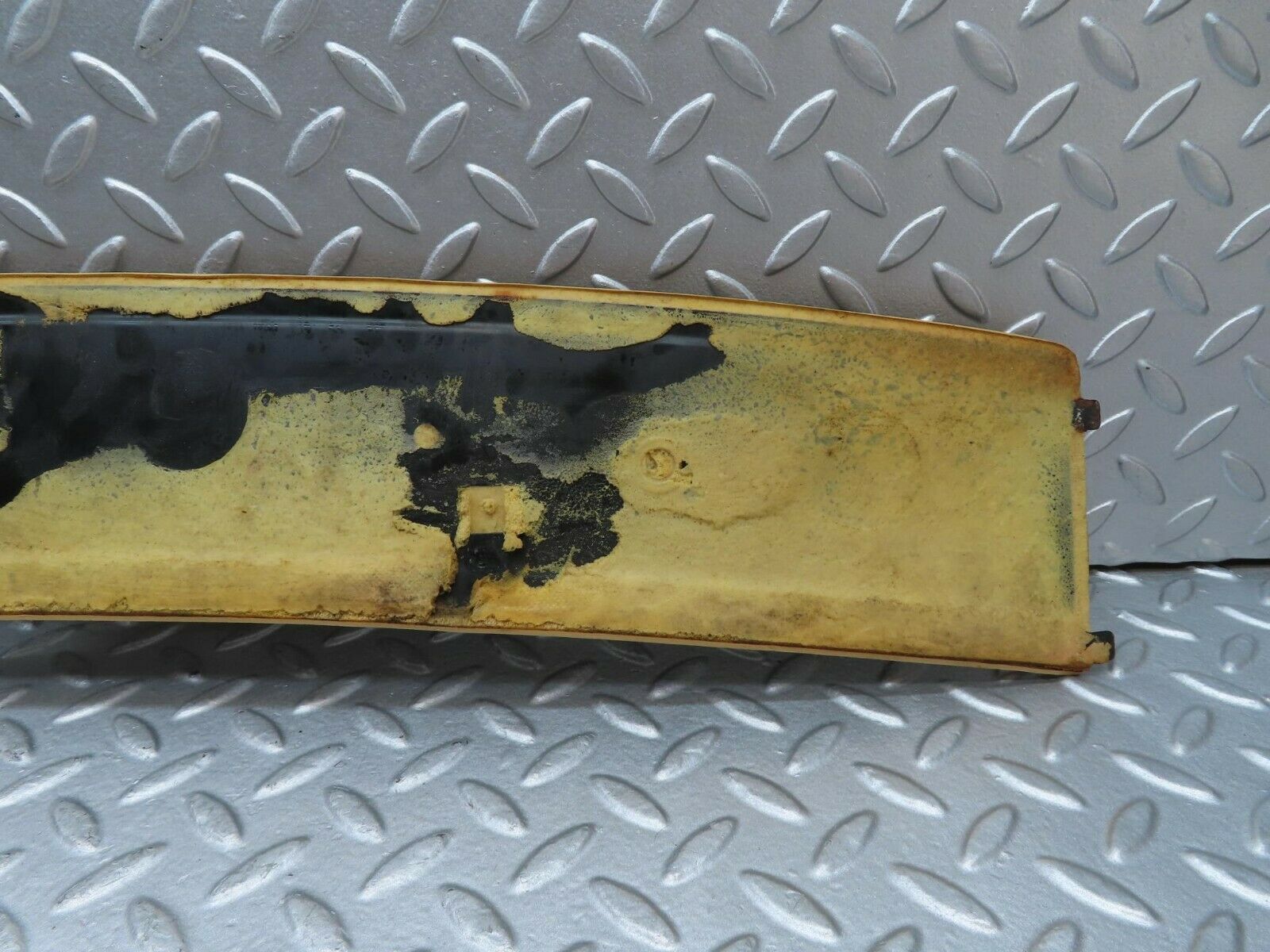 16581 Mercedes-Benz C107 350SLC Coupe Rear Headlining Roof Panel Beige