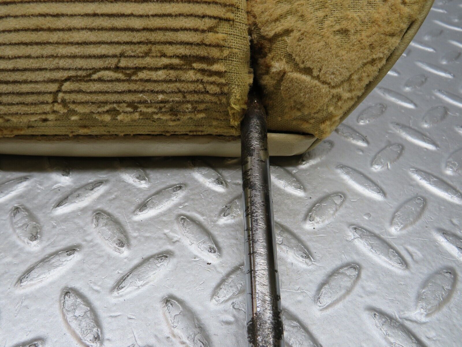 37079 Mercedes-Benz C126 420SEC Coupe Front Seat Headrest