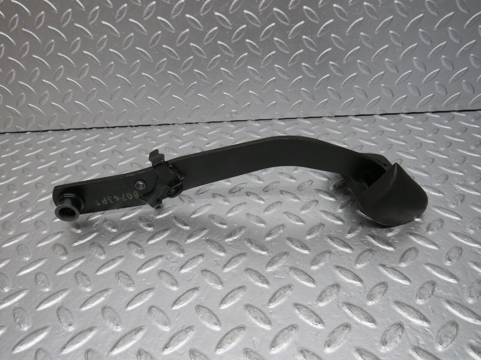 31698 Mercedes-Benz W201 190LE 1.8L Brake Pedal 1232910082