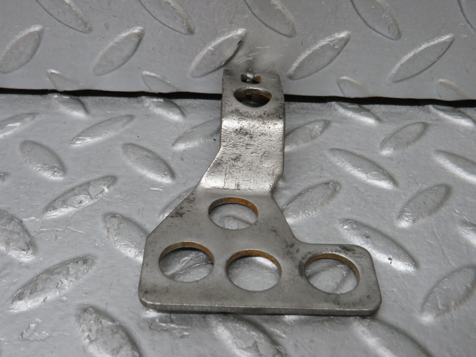 37664 Mercedes-Benz W109 300SEL Automatic Gearbox Linkage