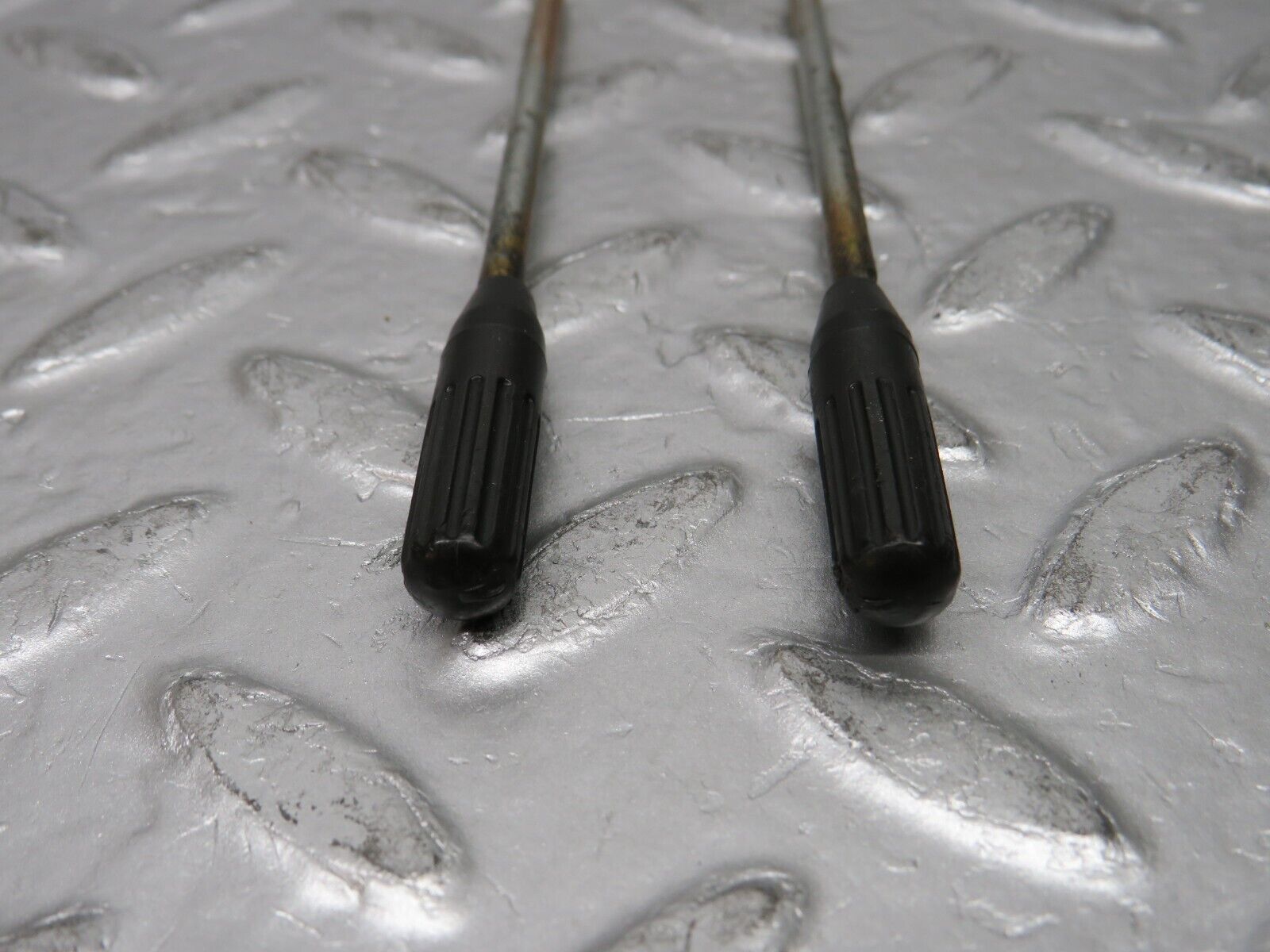 31404 Mercedes-Benz S124 220TE Wagon Front Door Lock Knob Pair