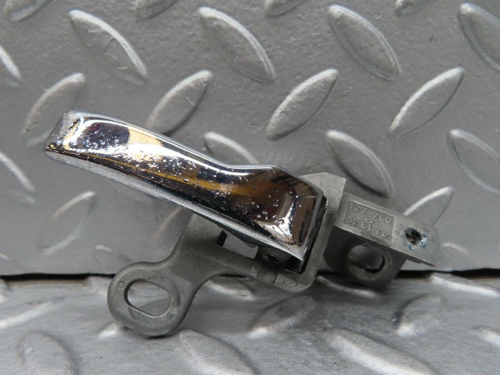16055 Mercedes-Benz W123 280E Rear Right Interior Door Handle 1237600261