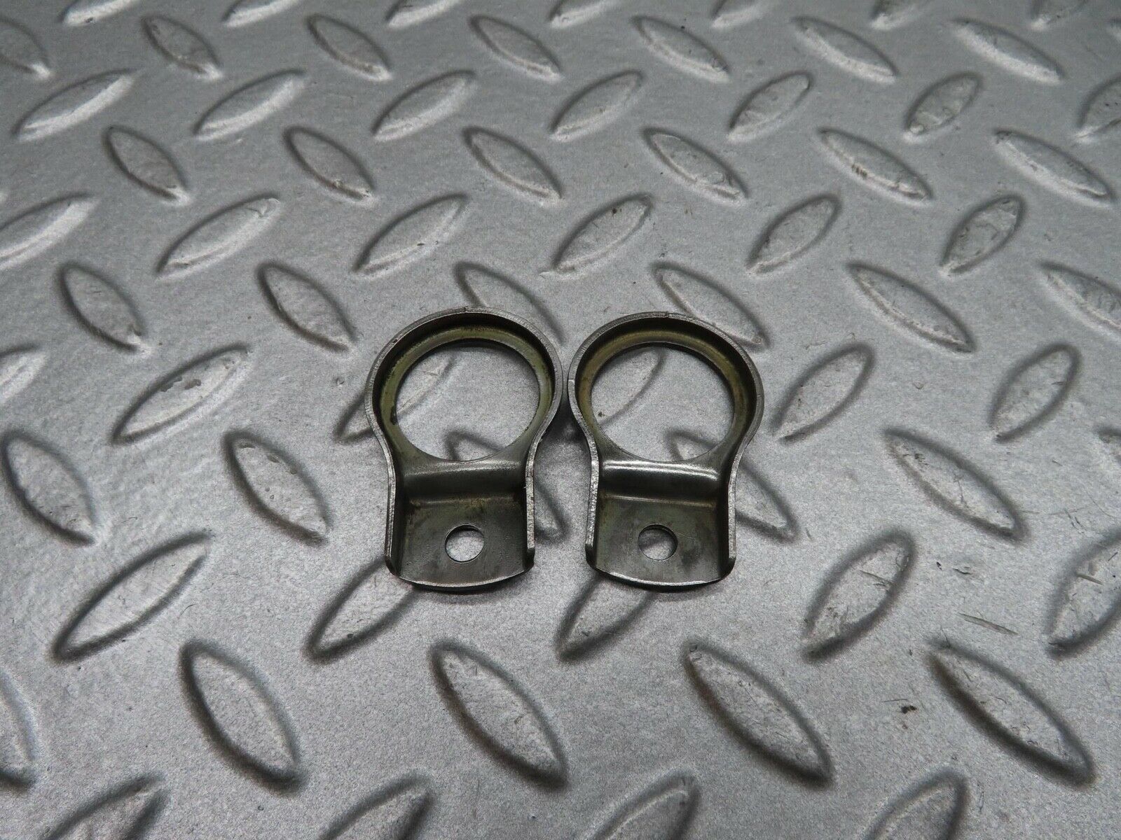 12492 Mercedes-Benz W108 280SE 3.5 Fuel Injector Bracket