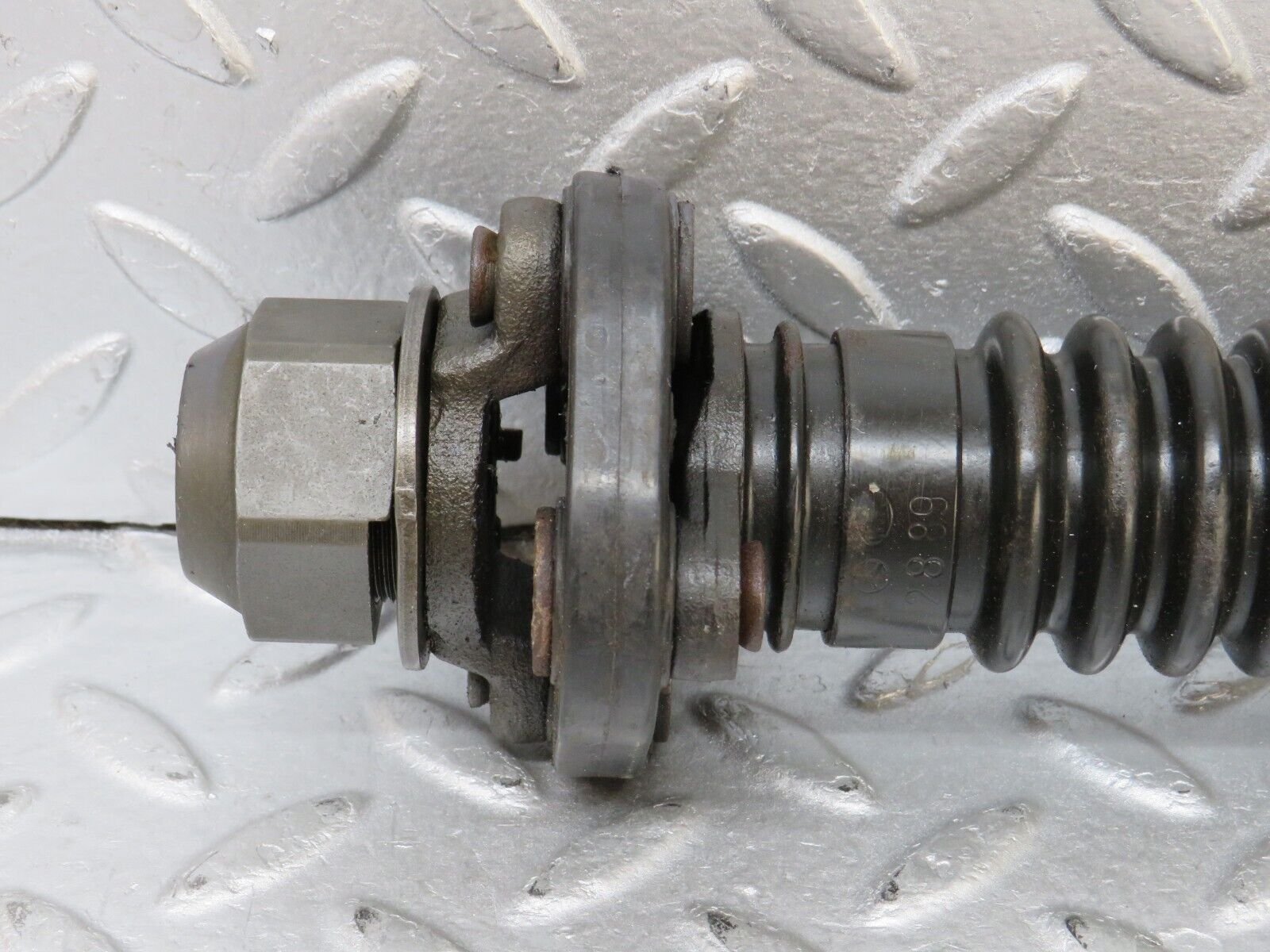 36368 Mercedes-Benz W126 420SE Steering Column Lower Shaft 1264620146