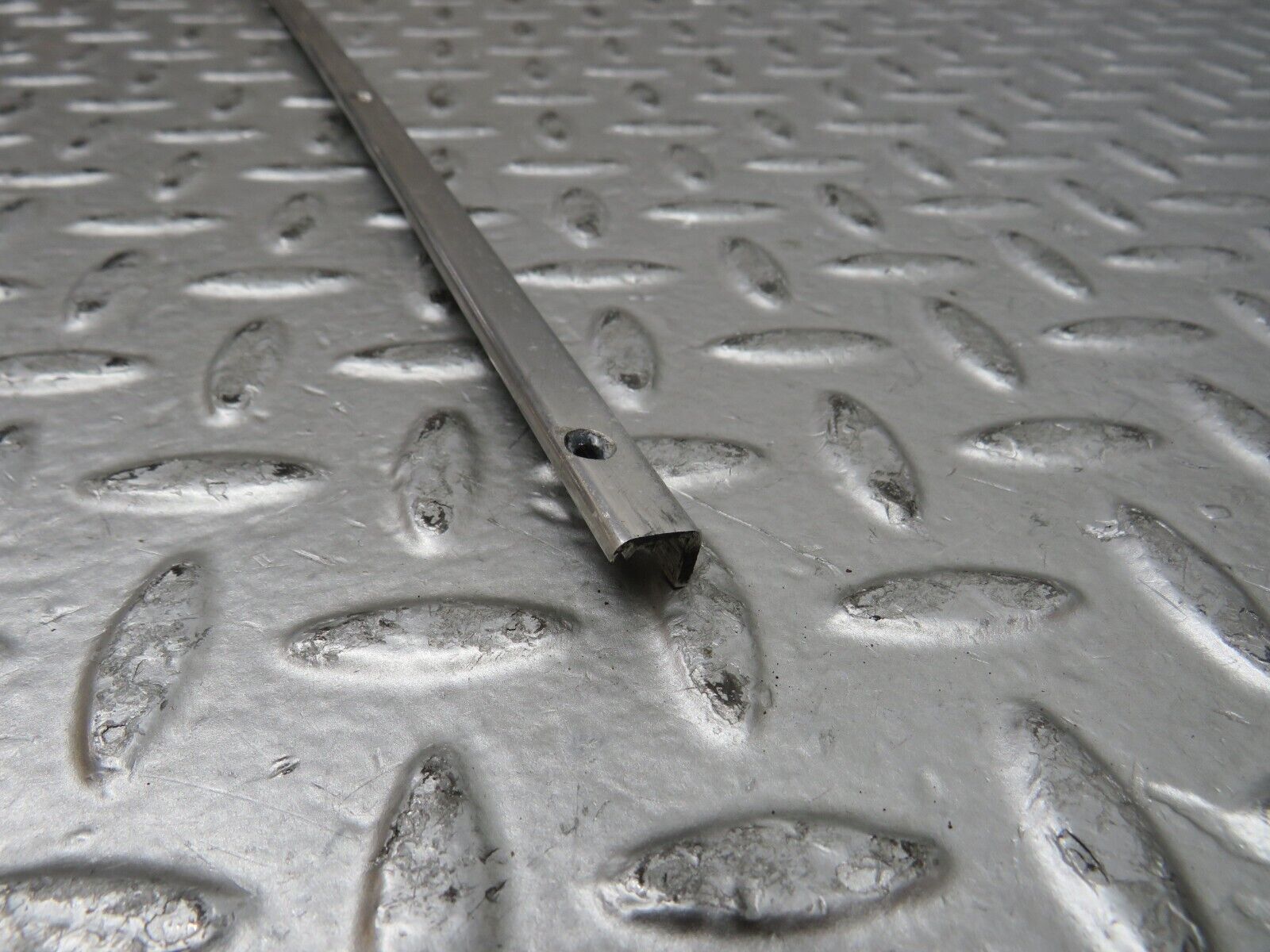 28881 Mercedes-Benz W123 230E Sunroof Chrome Trim