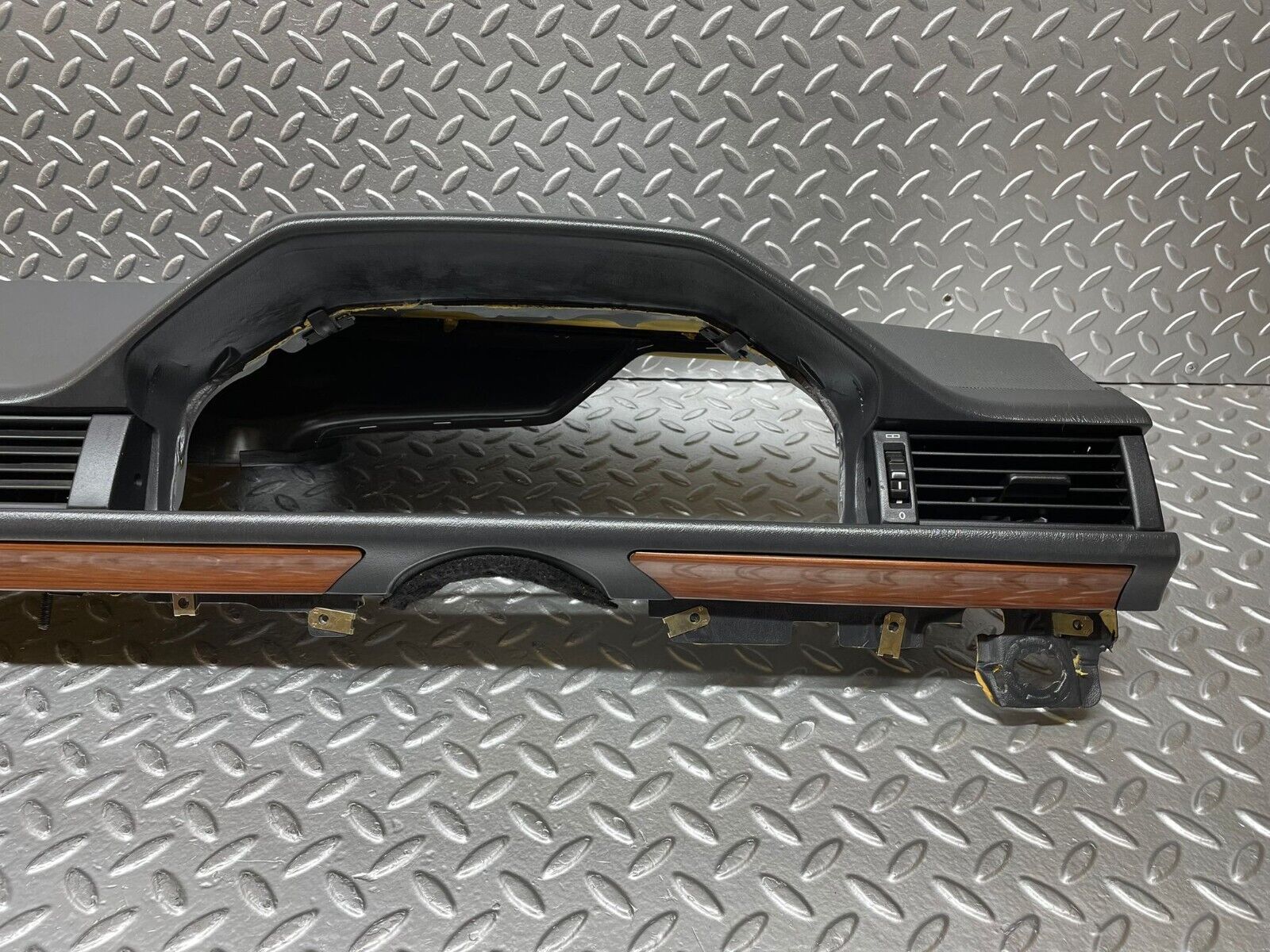 29197 Mercedes-Benz W124 230E Dashboard Black