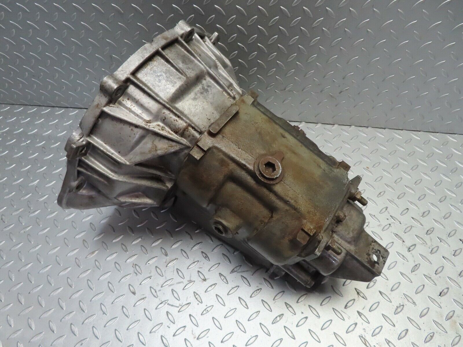 18166 Mercedes-Benz W123 200 Manual Gearbox 4 Speed 1152612501