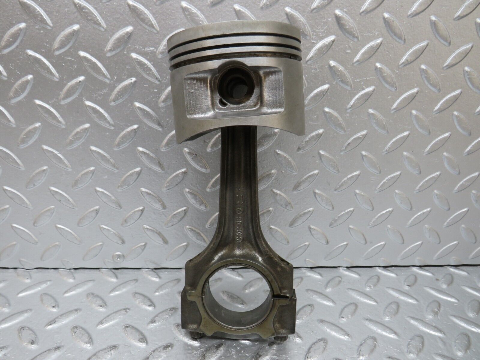 32652 Mercedes-Benz S124 300TE Wagon Piston With Connecting Rod 88.475mm 10205