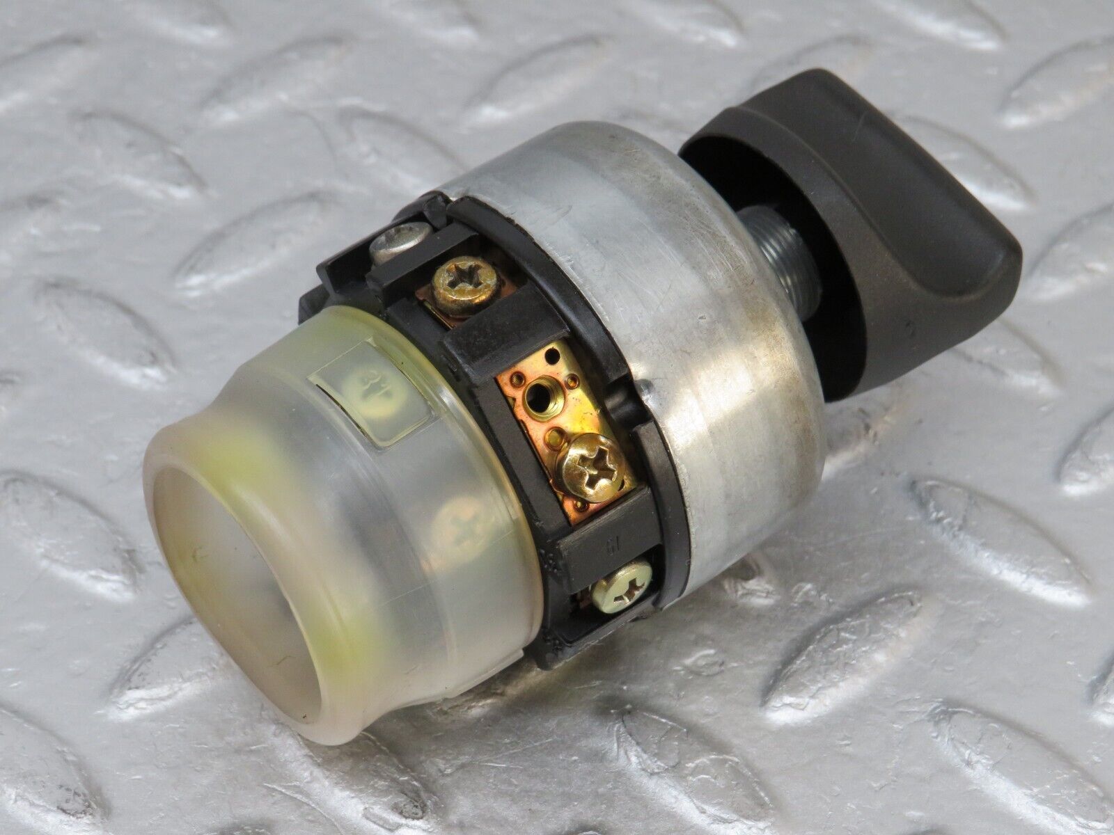 36571 Mercedes-Benz W201 190E 2.0L Headlight Switch