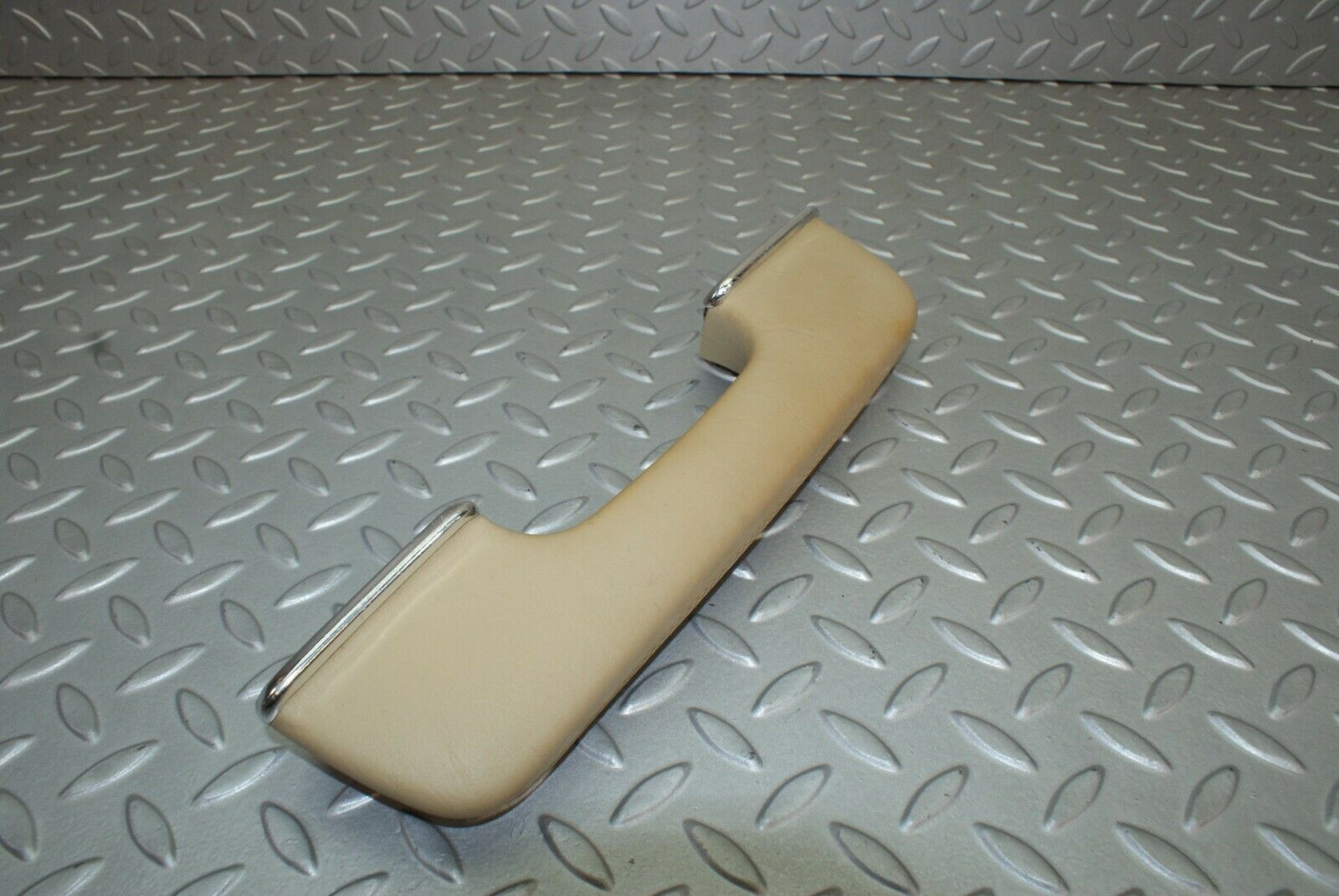 2741 Mercedes-Benz C123 280CE Coupe Inner Door Handle Front Right 1239702001