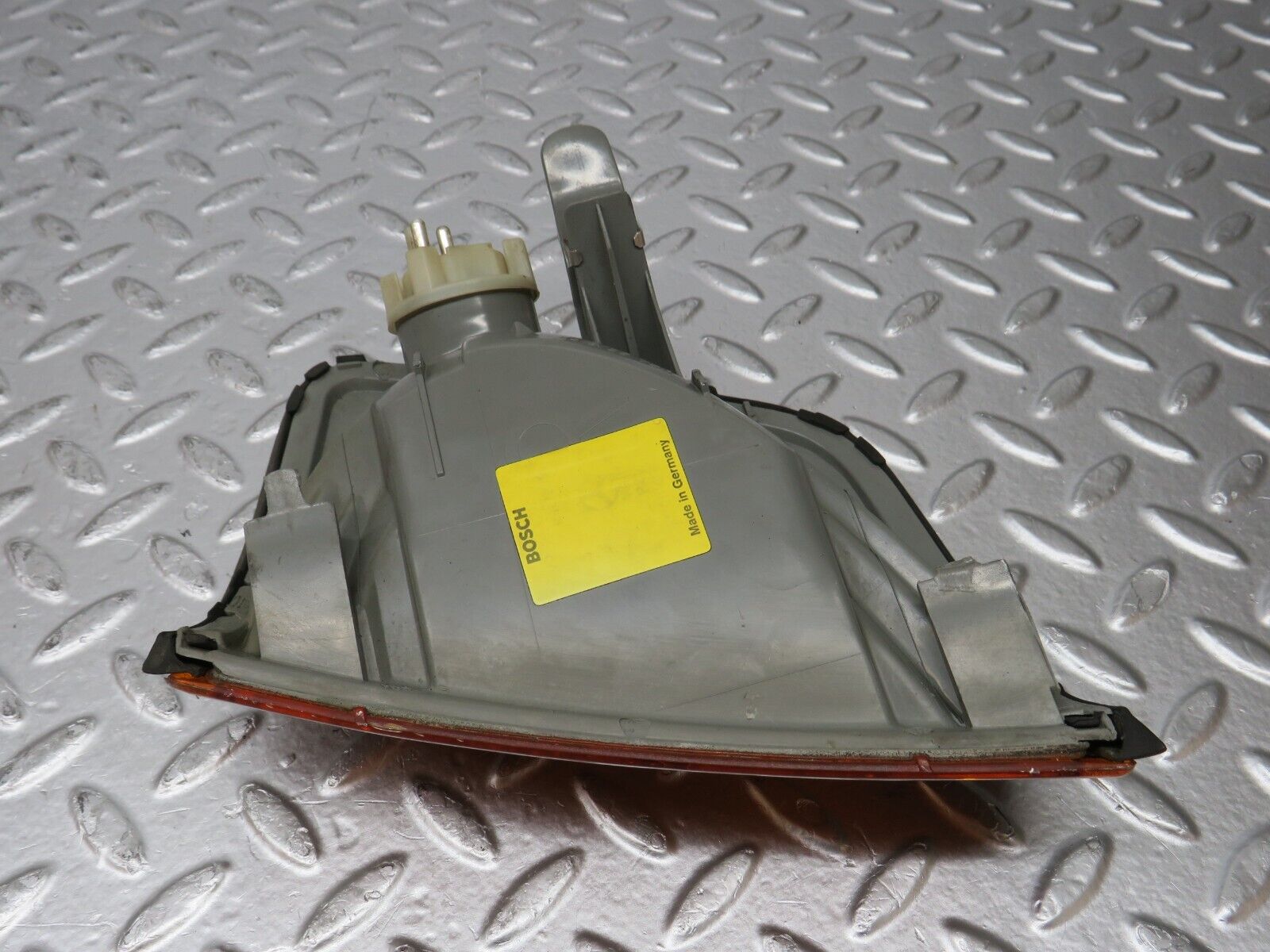 31273 Mercedes-Benz S124 220TE Wagon Front Right Indicator Light Bosch 42700R6