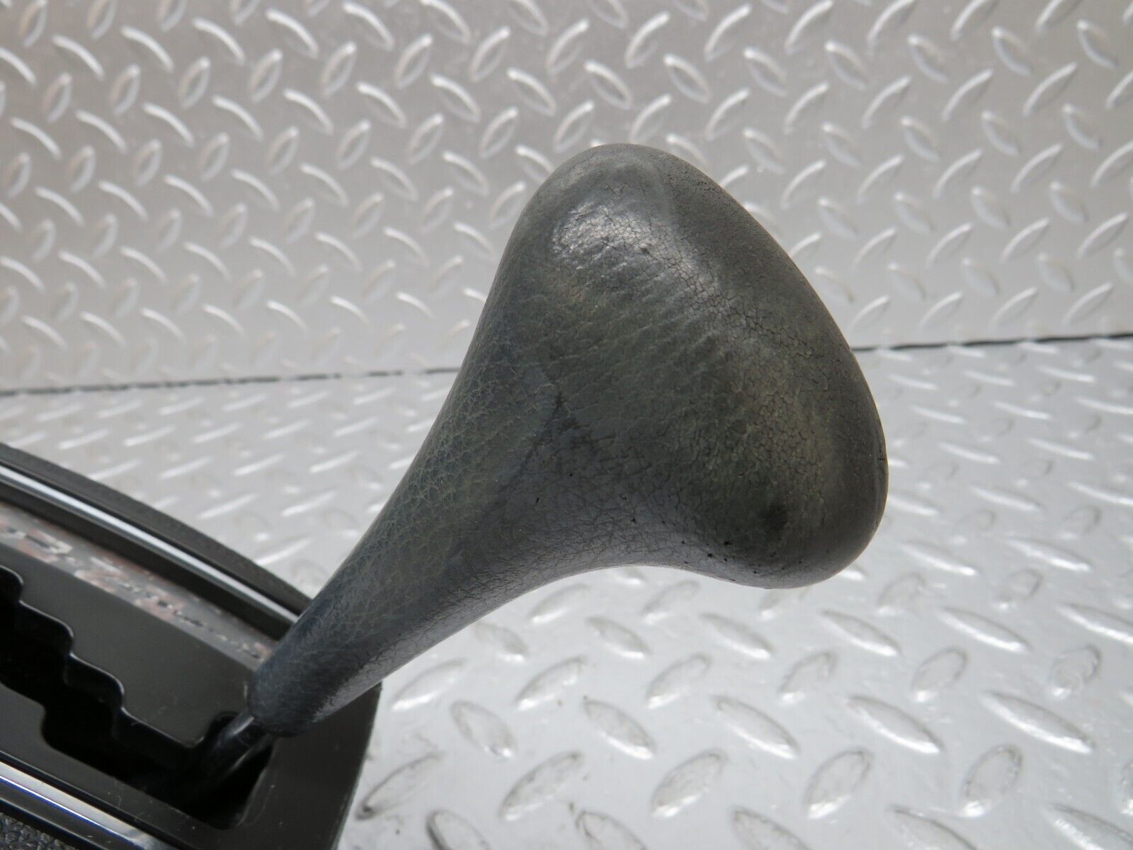 0760 Mercedes-Benz C107 350SLC Coupe Automatic Gear Shift Selector