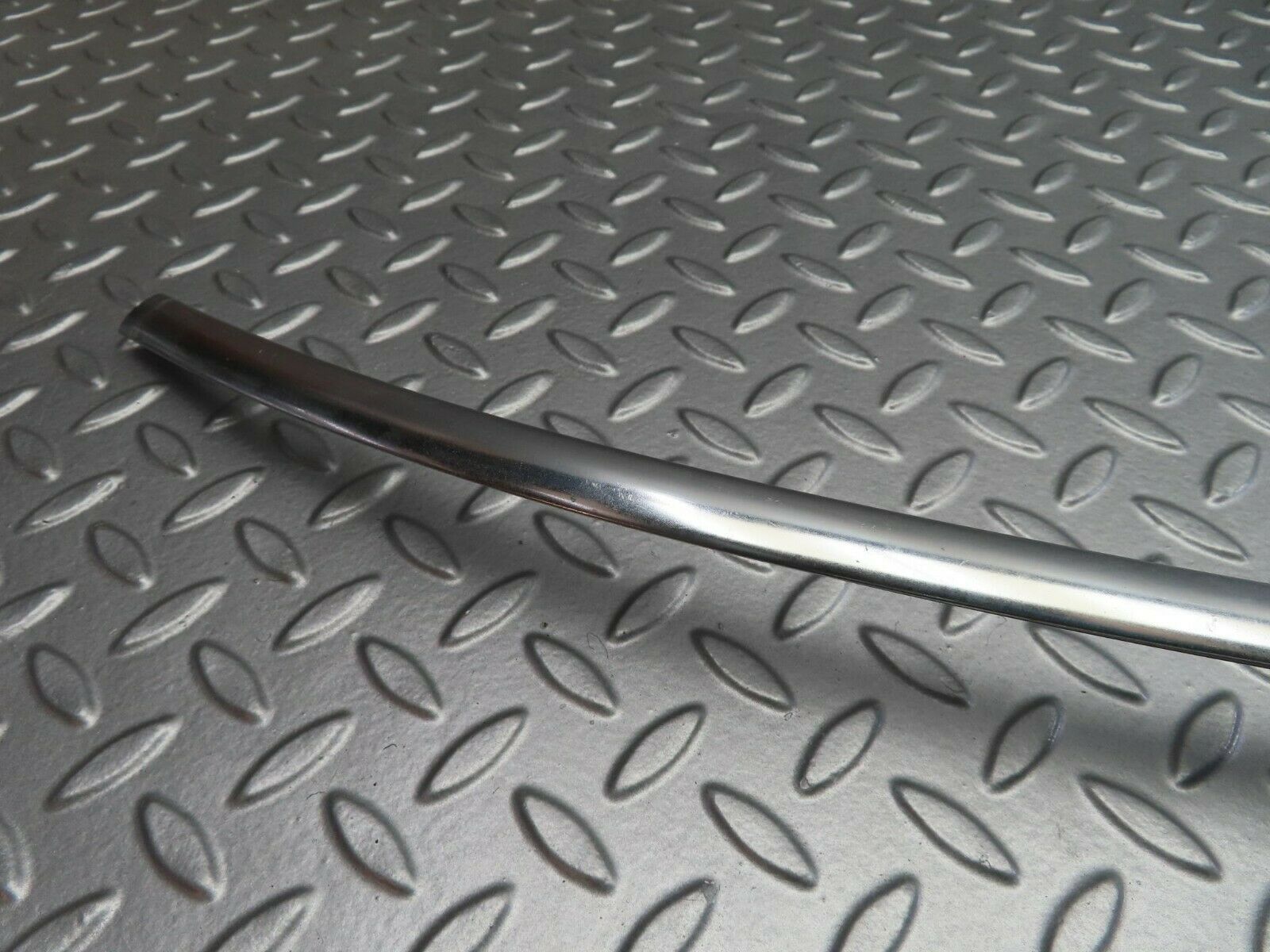 10143 Mercedes-Benz C123 230CE Coupe Front Windscreen Chrome Trim