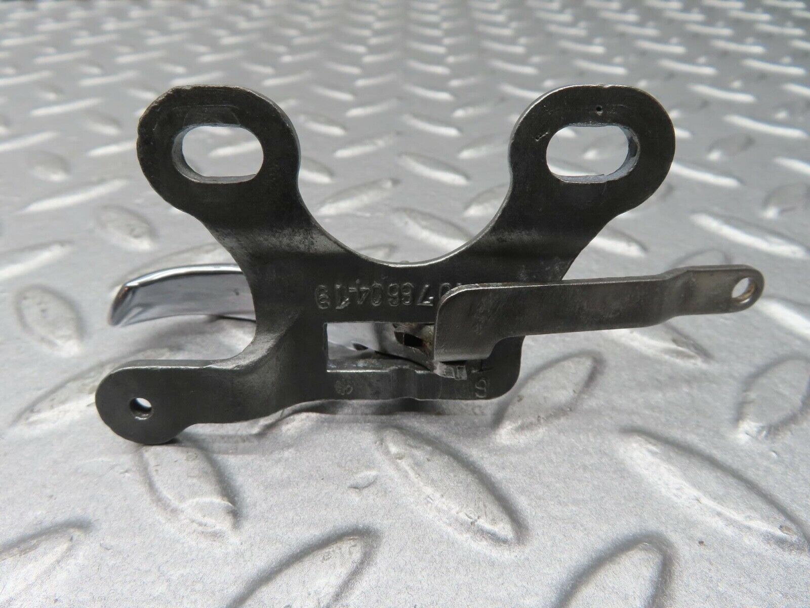 13045 Mercedes-Benz W111 220S Right Interior Door Handle 1107660419