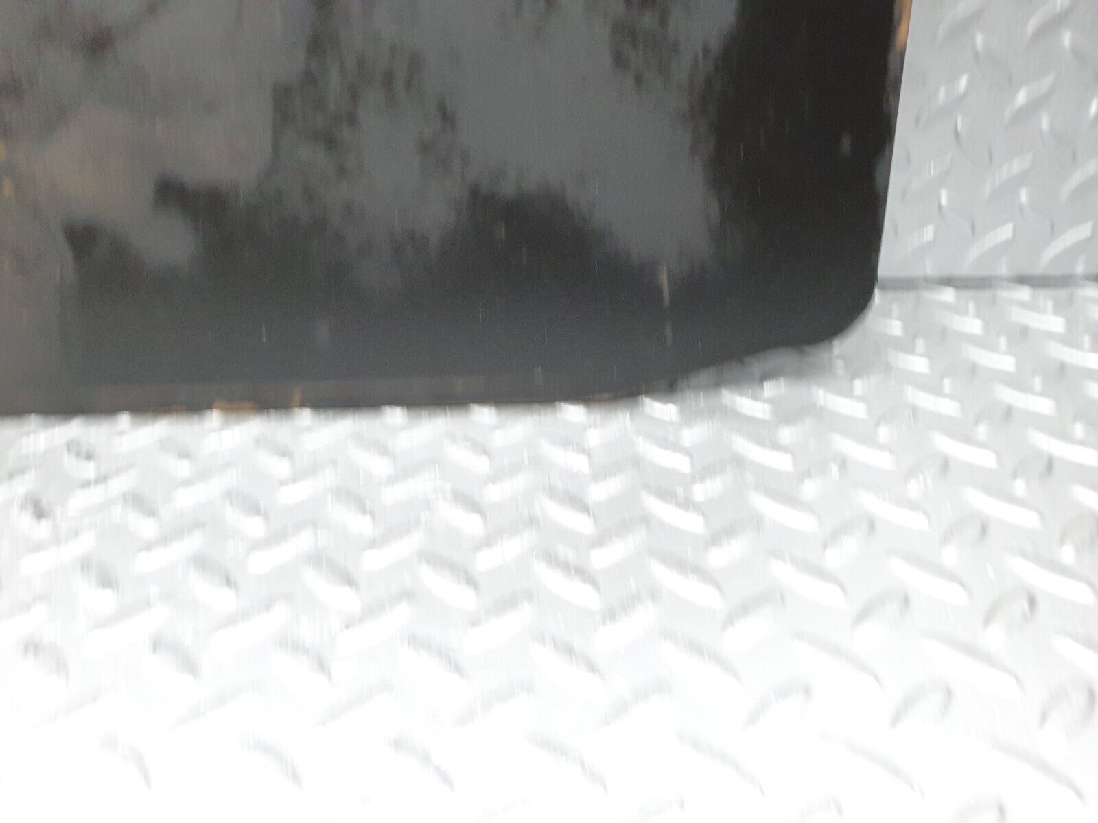 41126 Mercedes-Benz W126 300SE Spare Wheel Cover 1076930114