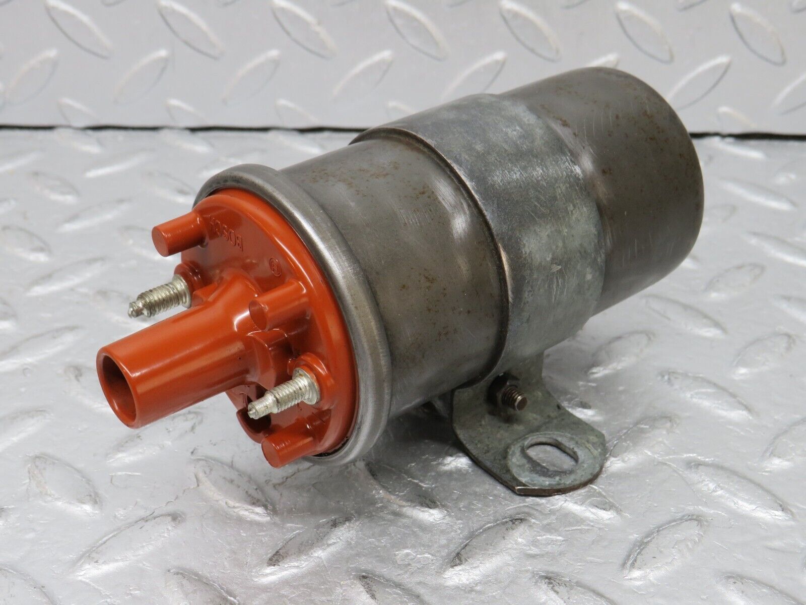 36647 Mercedes-Benz W201 190E 2.0L Ignition Coil Bosch 0001584003 0221118307