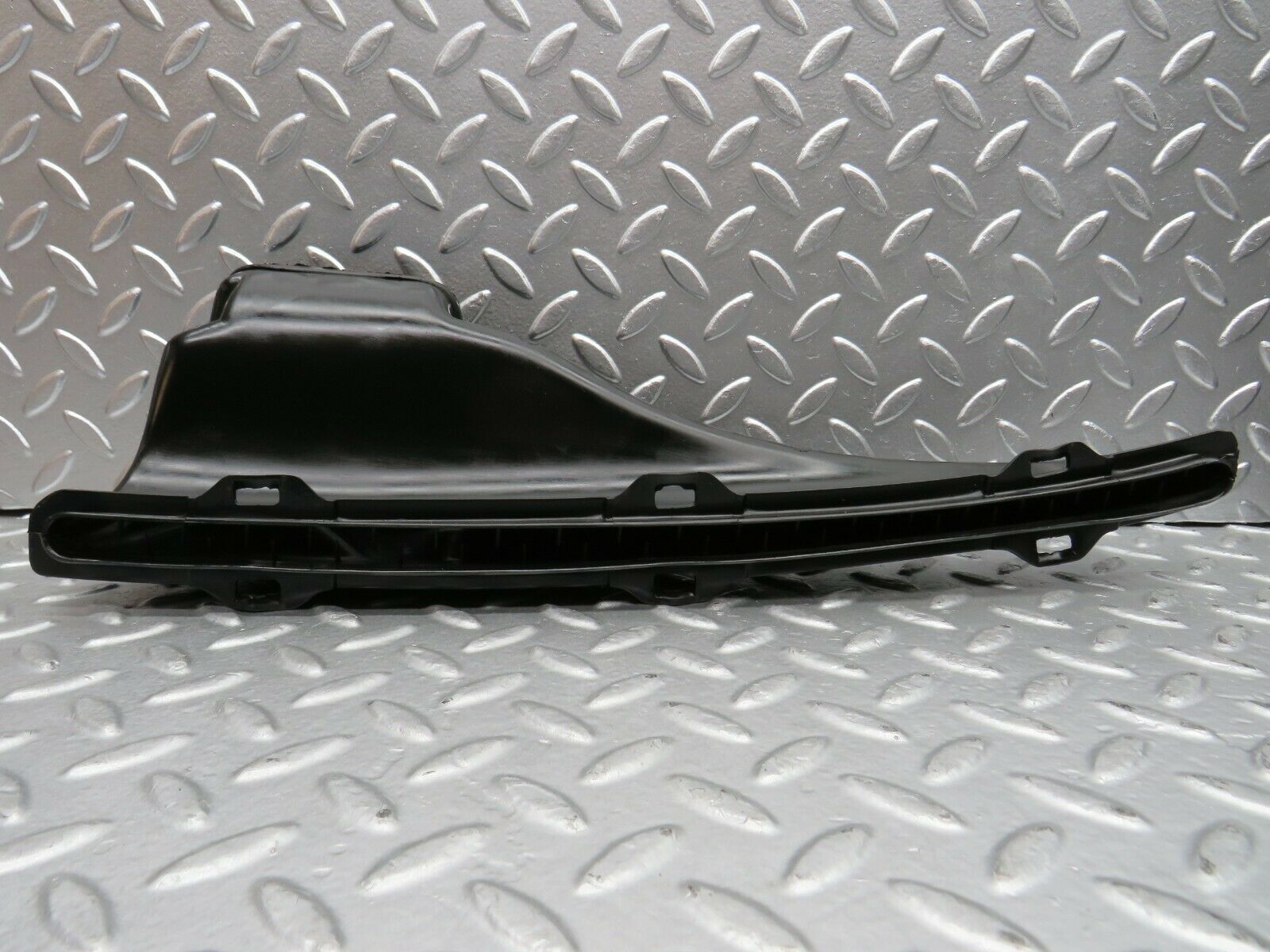 22950 Mercedes-Benz C123 230CE Coupe Air Duct Vent Pair 1238300119 1238300219