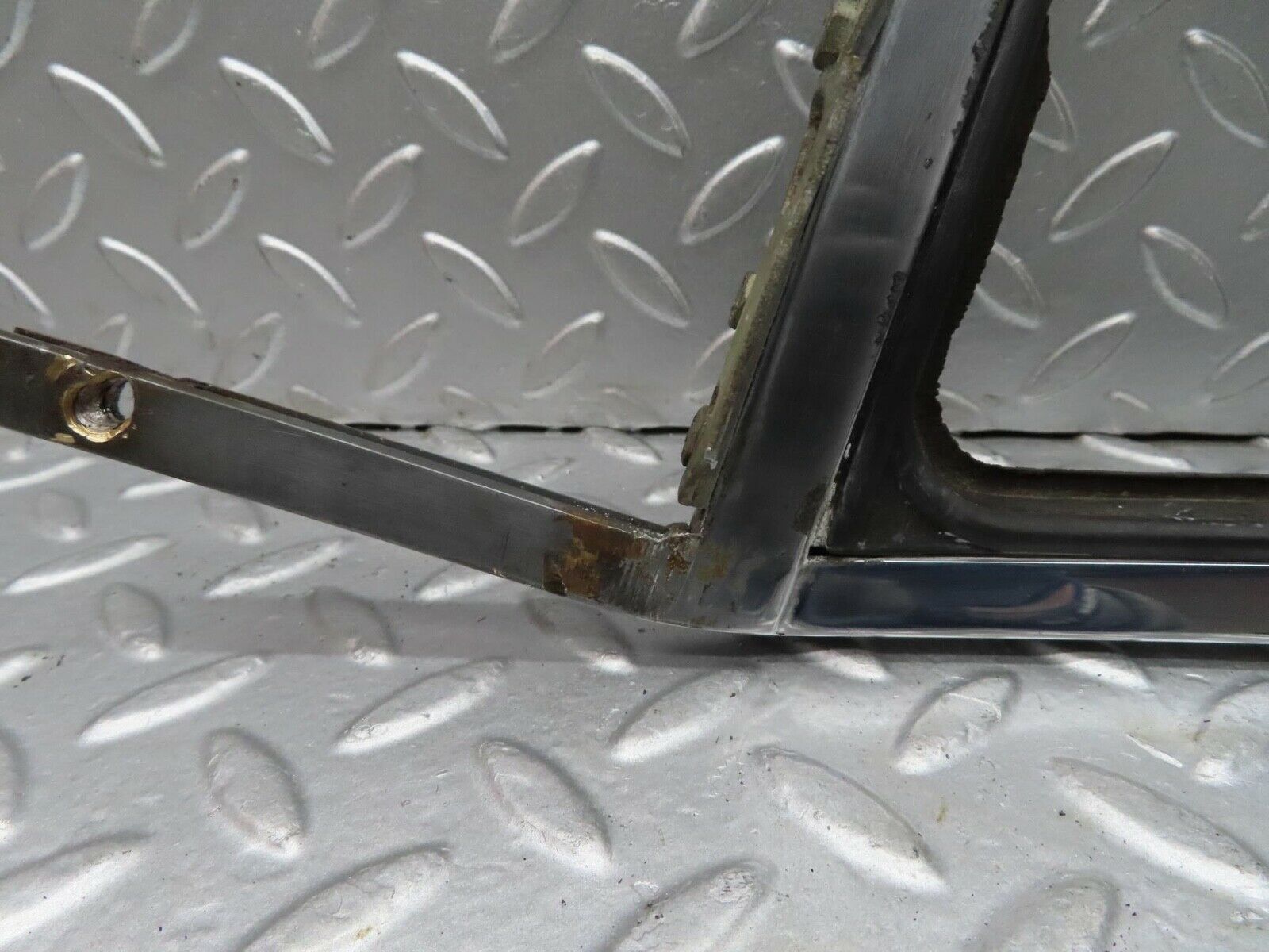 14840 Mercedes-Benz W111 Coupe Left Door Window Channel With Air Vent Frame