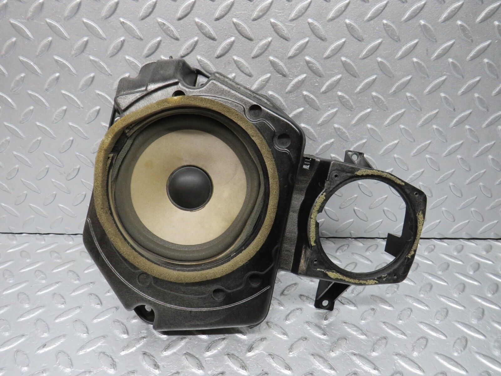 38445 Mercedes-Benz R129 280SL Coupe Left Door Speaker 1298200902