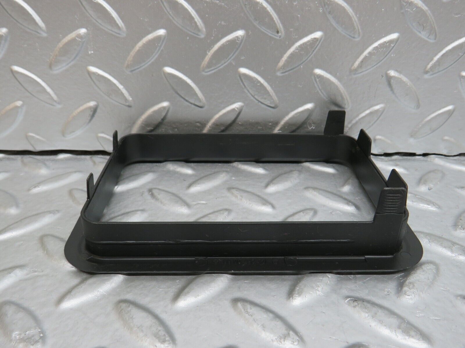 29448 Mercedes-Benz W124 230E Gear Selector Surround 1242670088