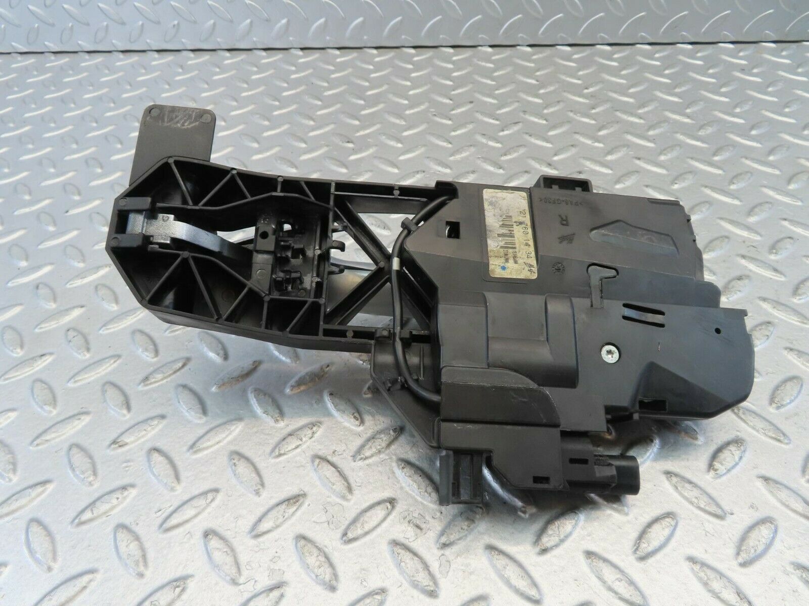 11176 Mercedes-Benz W221 S320 Front Right Door Handle