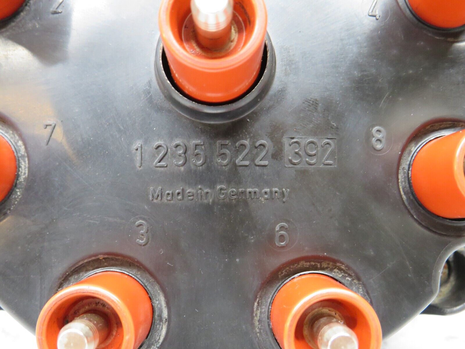 36262 Mercedes-Benz W126 420SE Ignition Distributor Bosch 0031584401 023750500