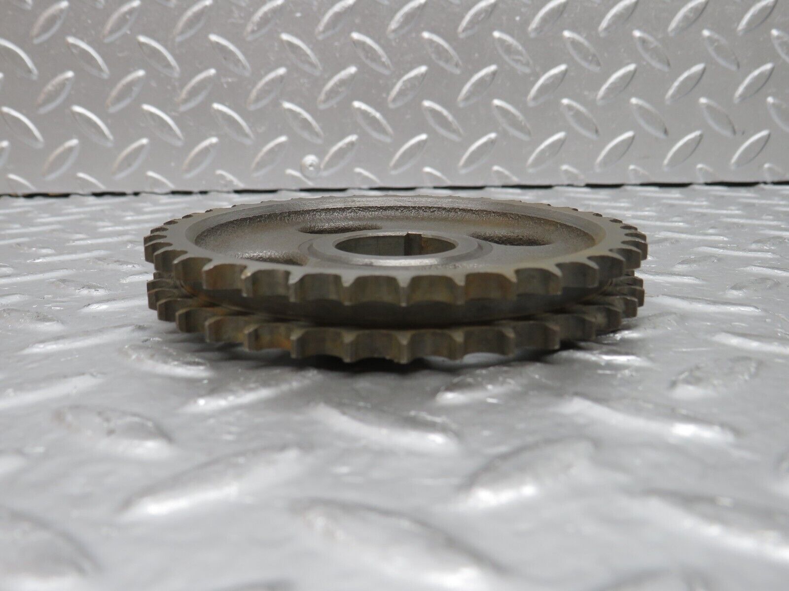 0020 Mercedes-Benz W116 350SE Camshaft Timing Gear 1160520601