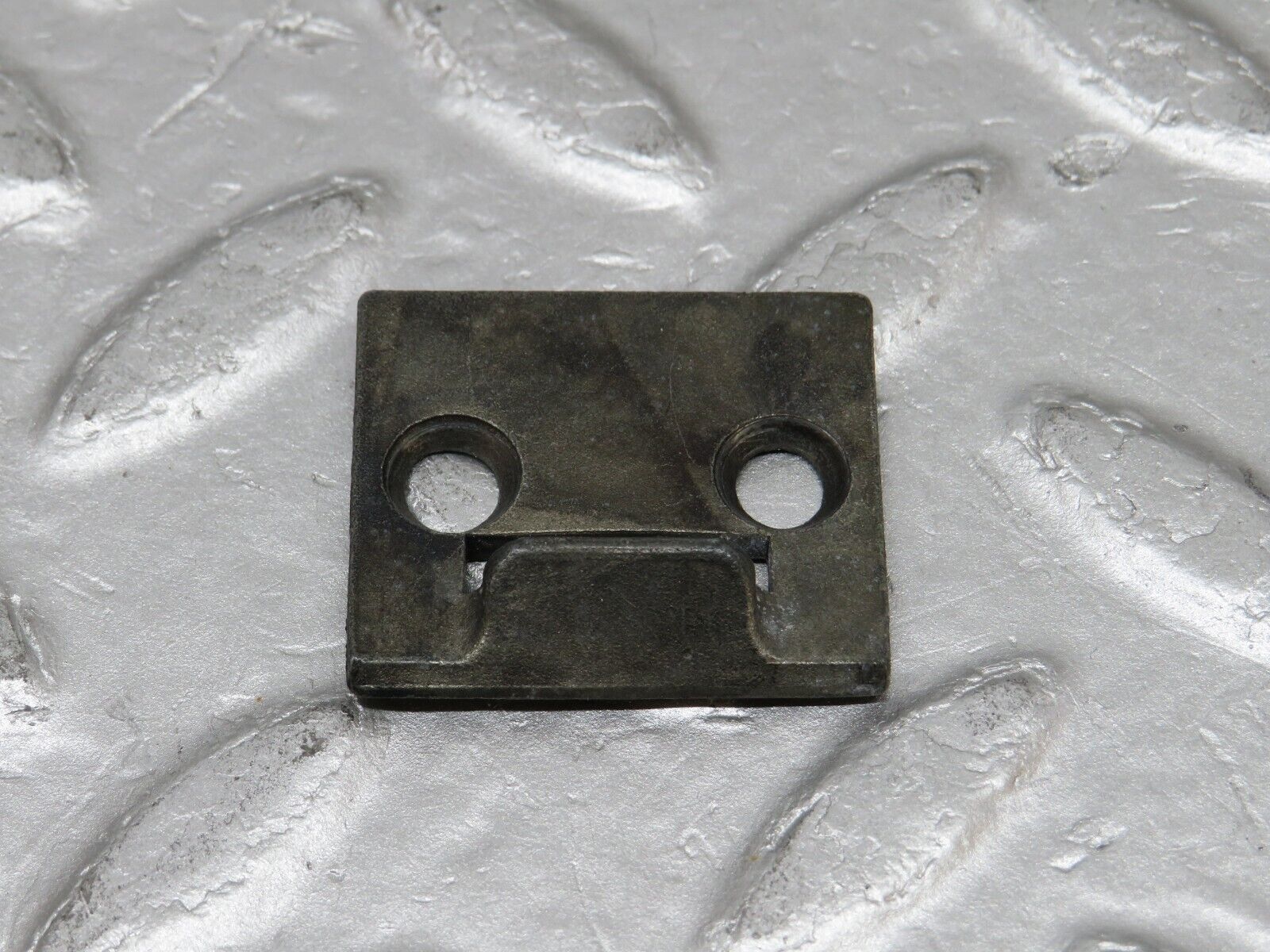 37561 Mercedes-Benz W109 300SEL Glove Box Door Lock Latch