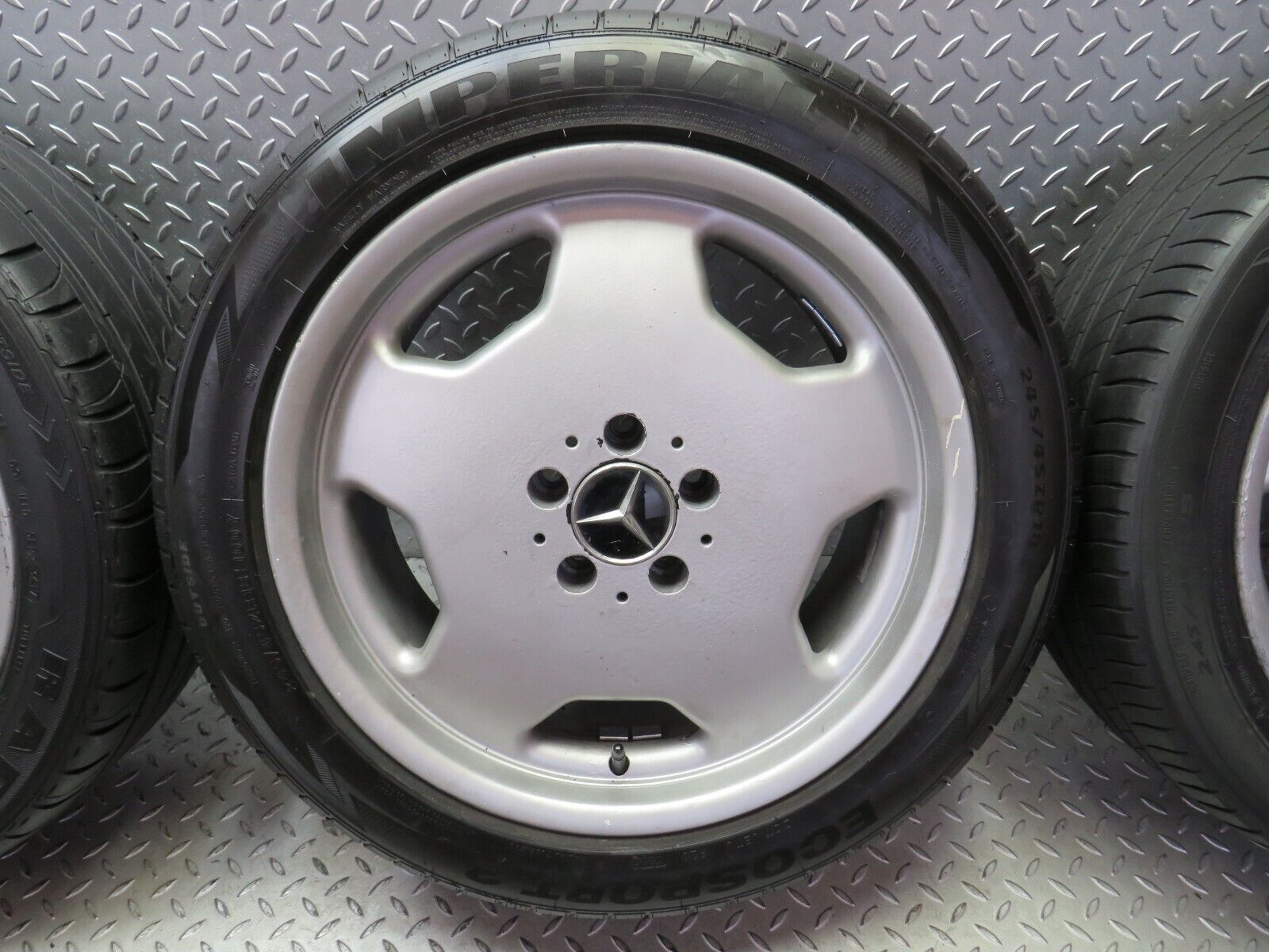 38022 Mercedes-Benz C126 Alloy Wheel Set 8Jx18 H2 ET37