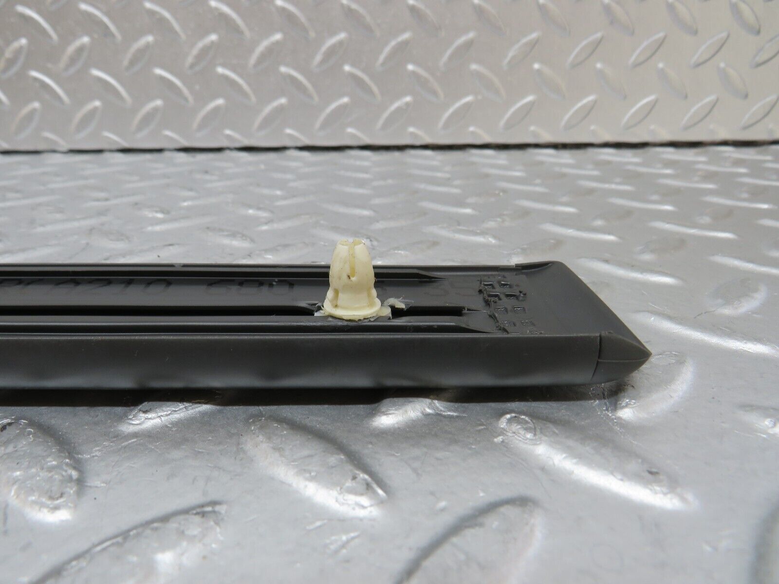 35016 Mercedes-Benz W210 320E Rear Door Sill Trim 2106803535