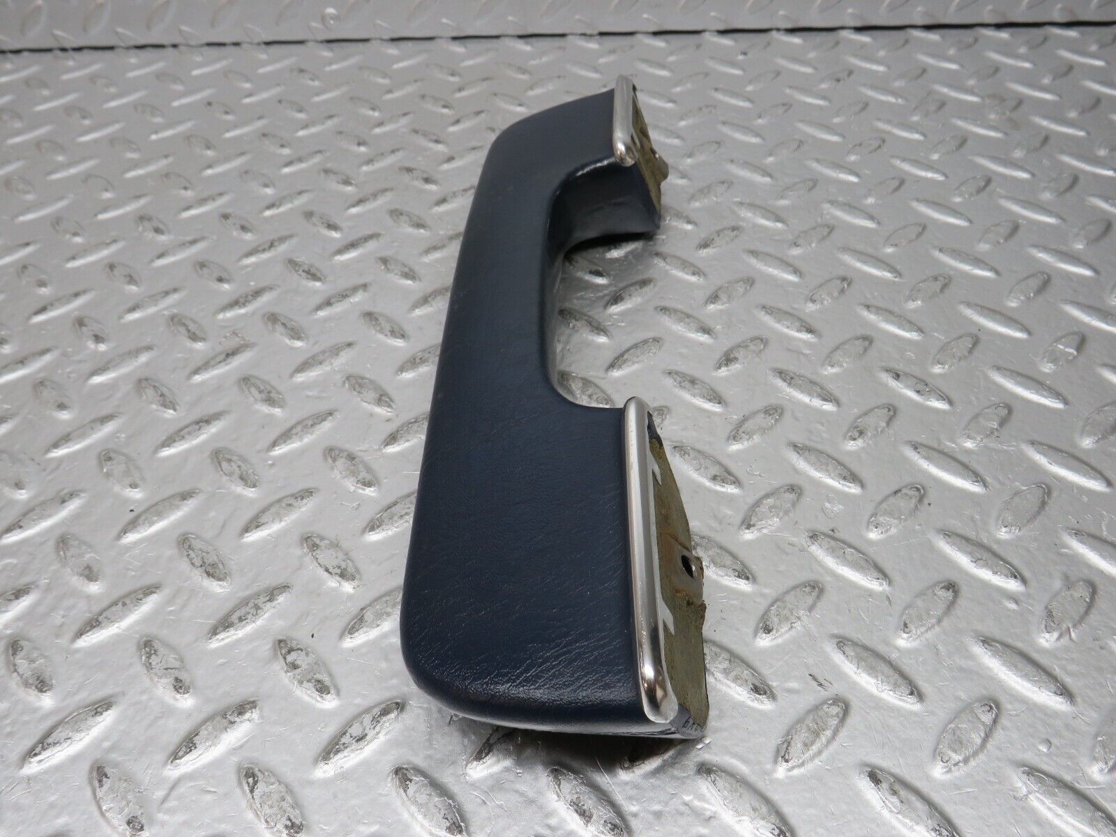 31980 Mercedes-Benz W123 230E Front Right Interior Door Handle 1239702001