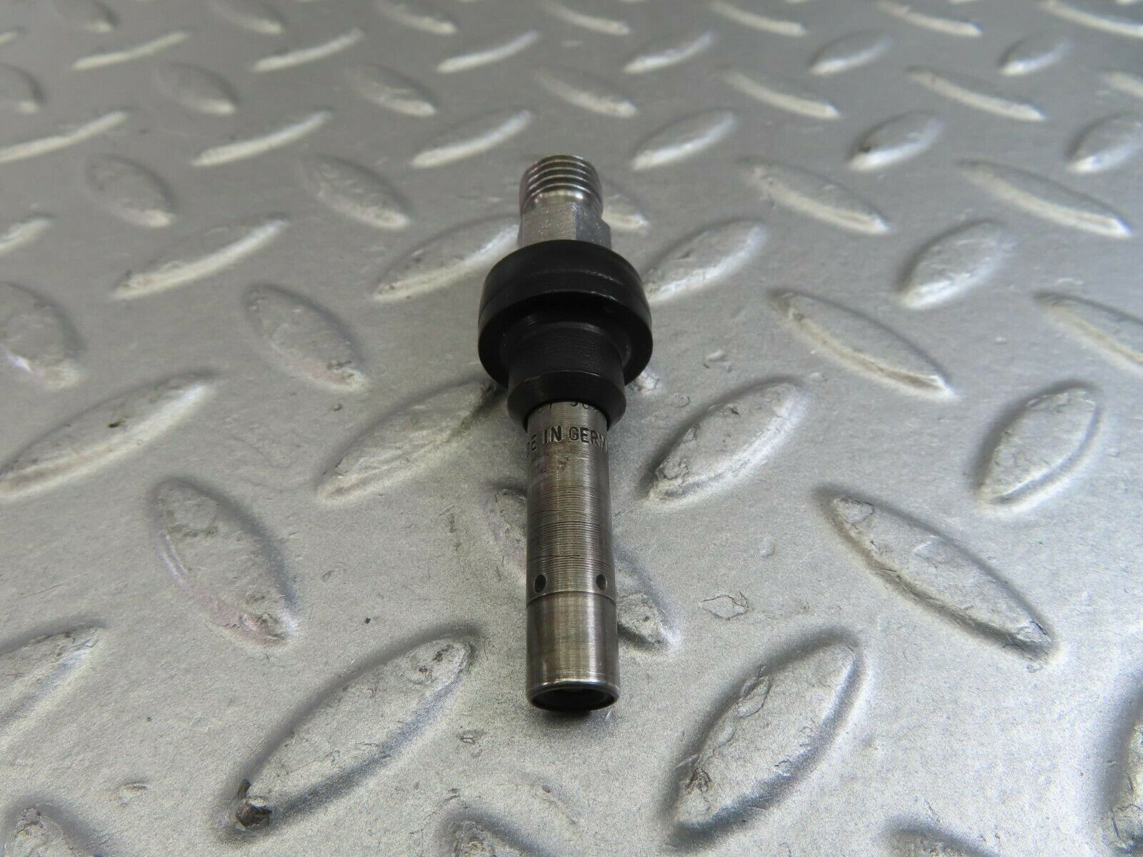 10047 Mercedes-Benz C123 230CE Coupe Fuel Injector Bosch 0437502010