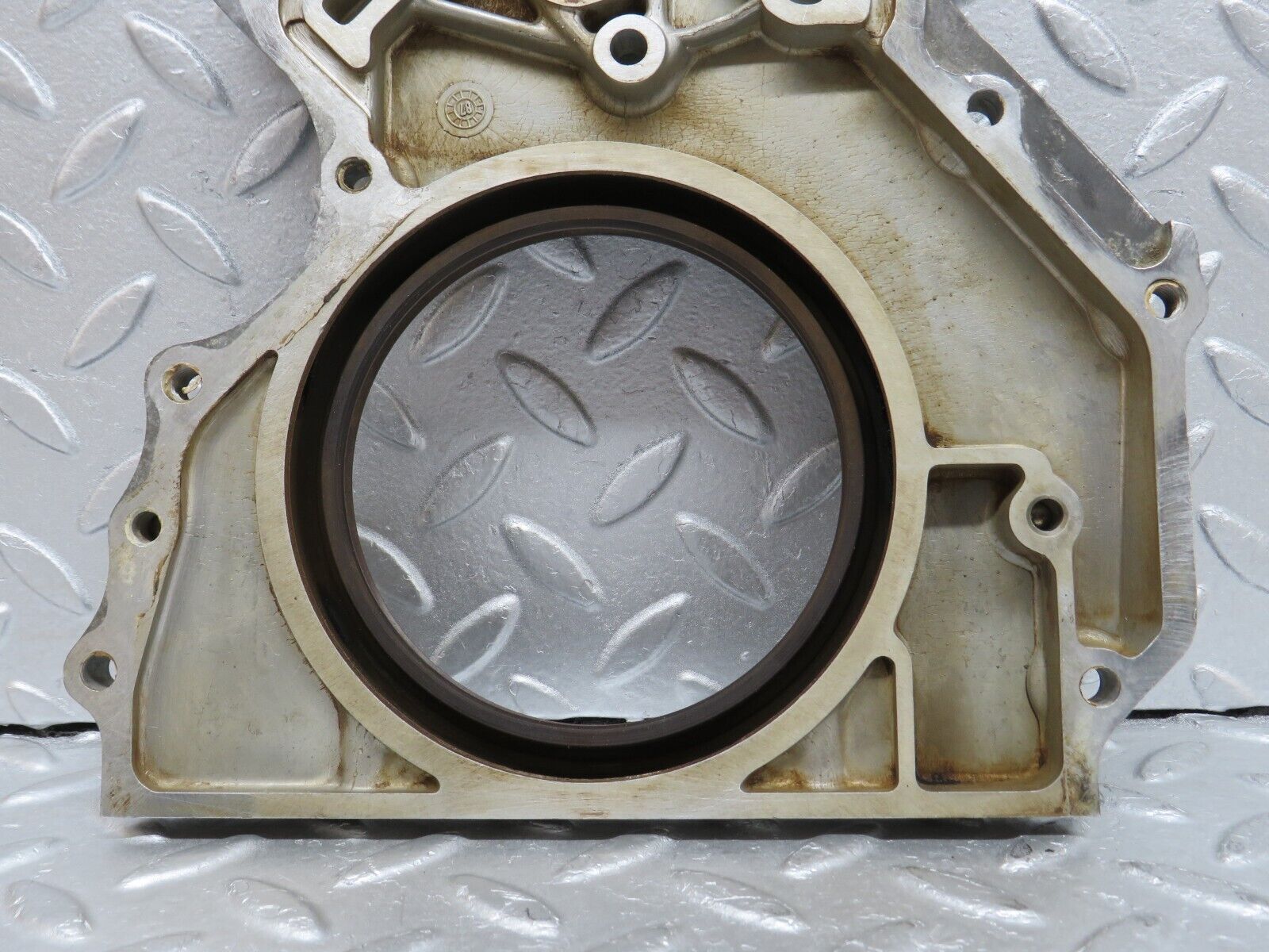 37138 Mercedes-Benz C126 420SEC Coupe Crankshaft Rear Sealing Cover 1170110108