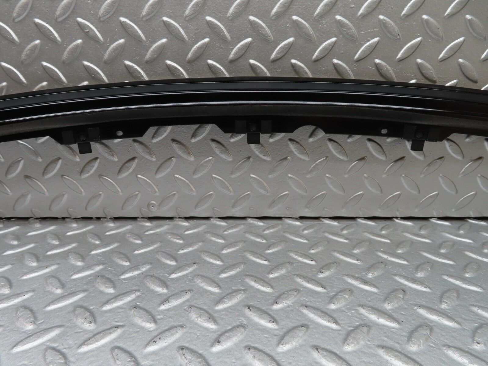 19924 Mercedes-Benz R129 300SL Coupe Front Windscreen Top Chrome Trim