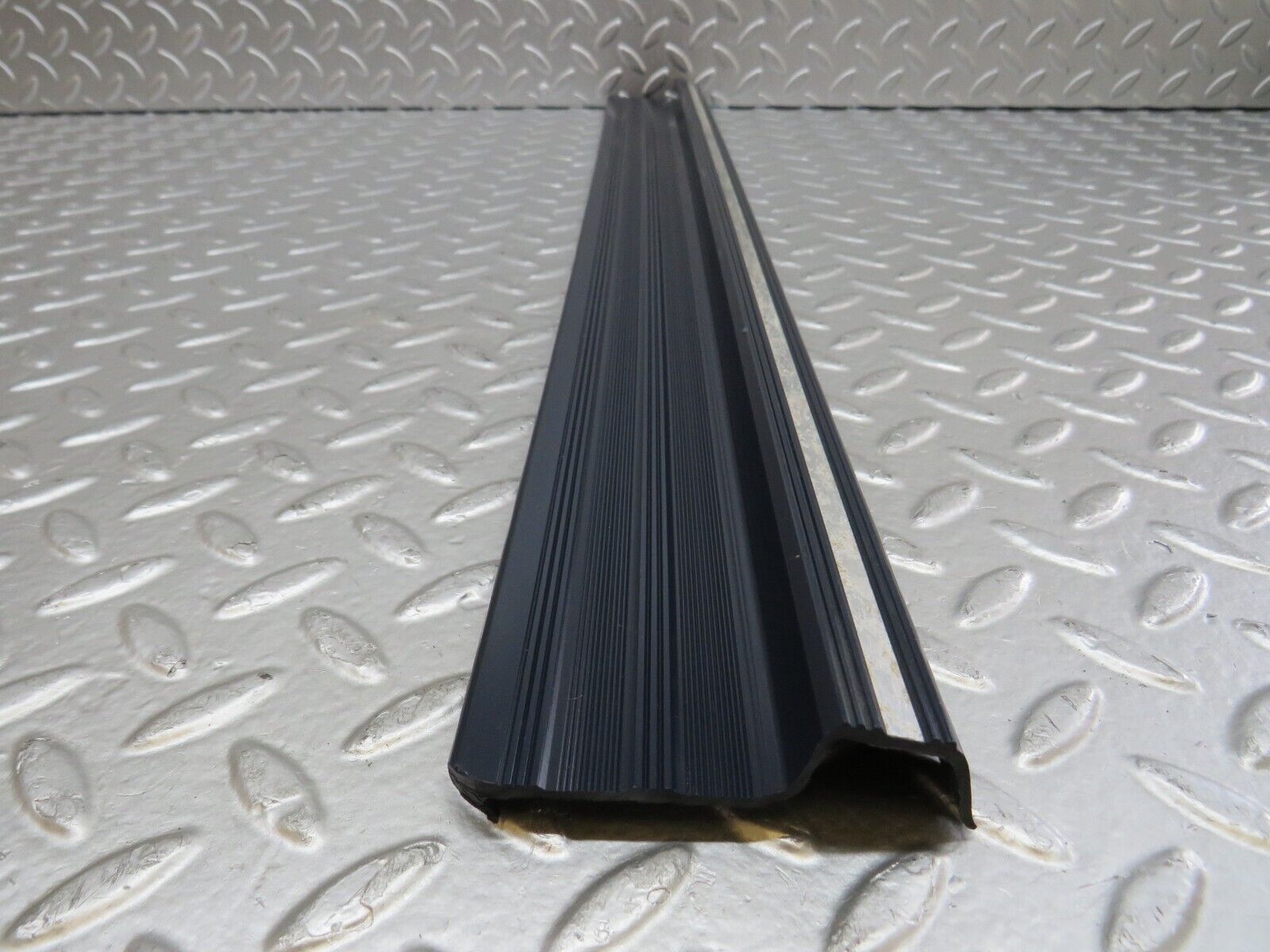 26777 Mercedes-Benz W123 240D Front Left Door Sill Trim Blue