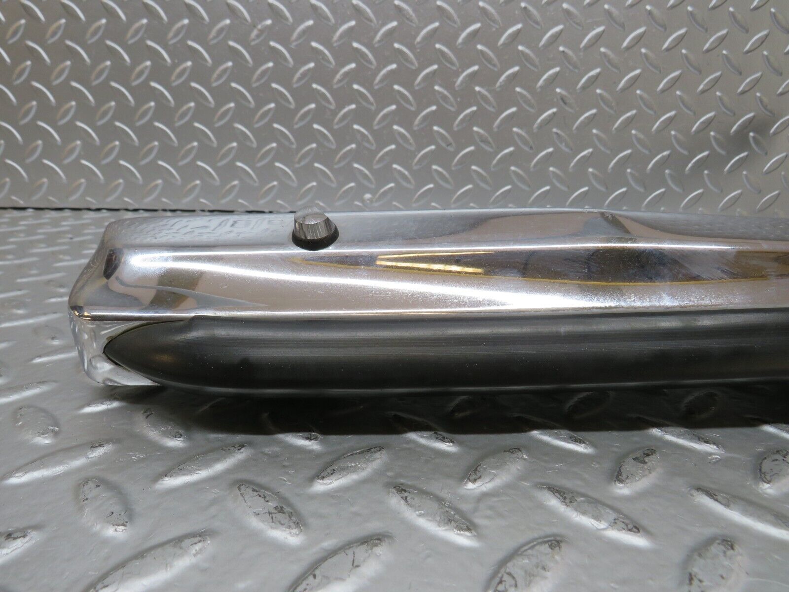 26363 Mercedes-Benz W116 450SE Front Left Upper Bumper Corner