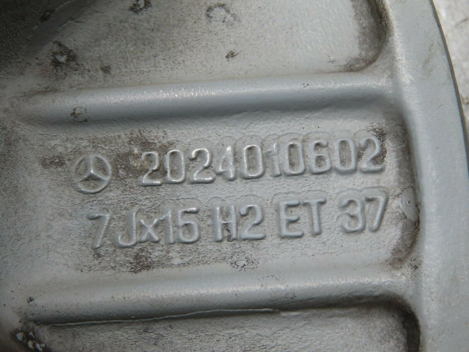 12108 Mercedes-Benz Alloy Wheel 7Jx15H2 ET37 2024010602