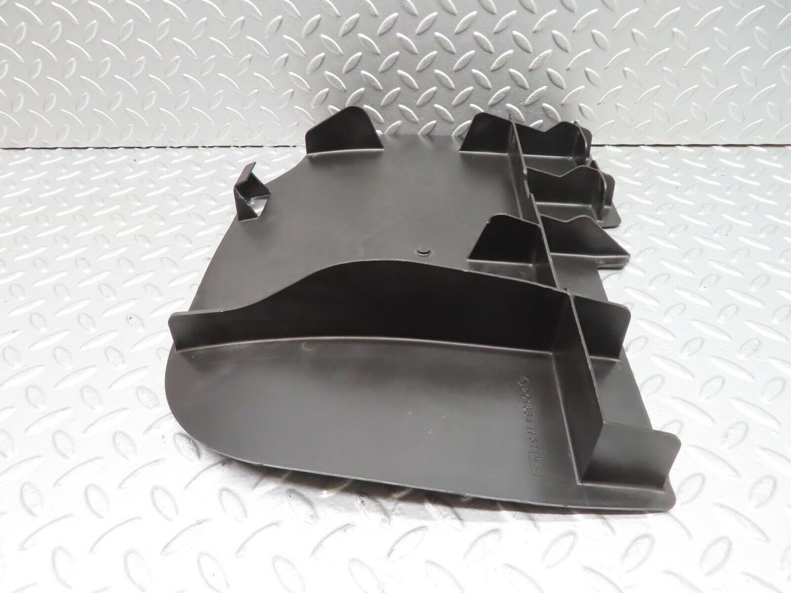 15044 Mercedes-Benz W140 S320 Front Left Floor Cable Channel Cover 2016841137
