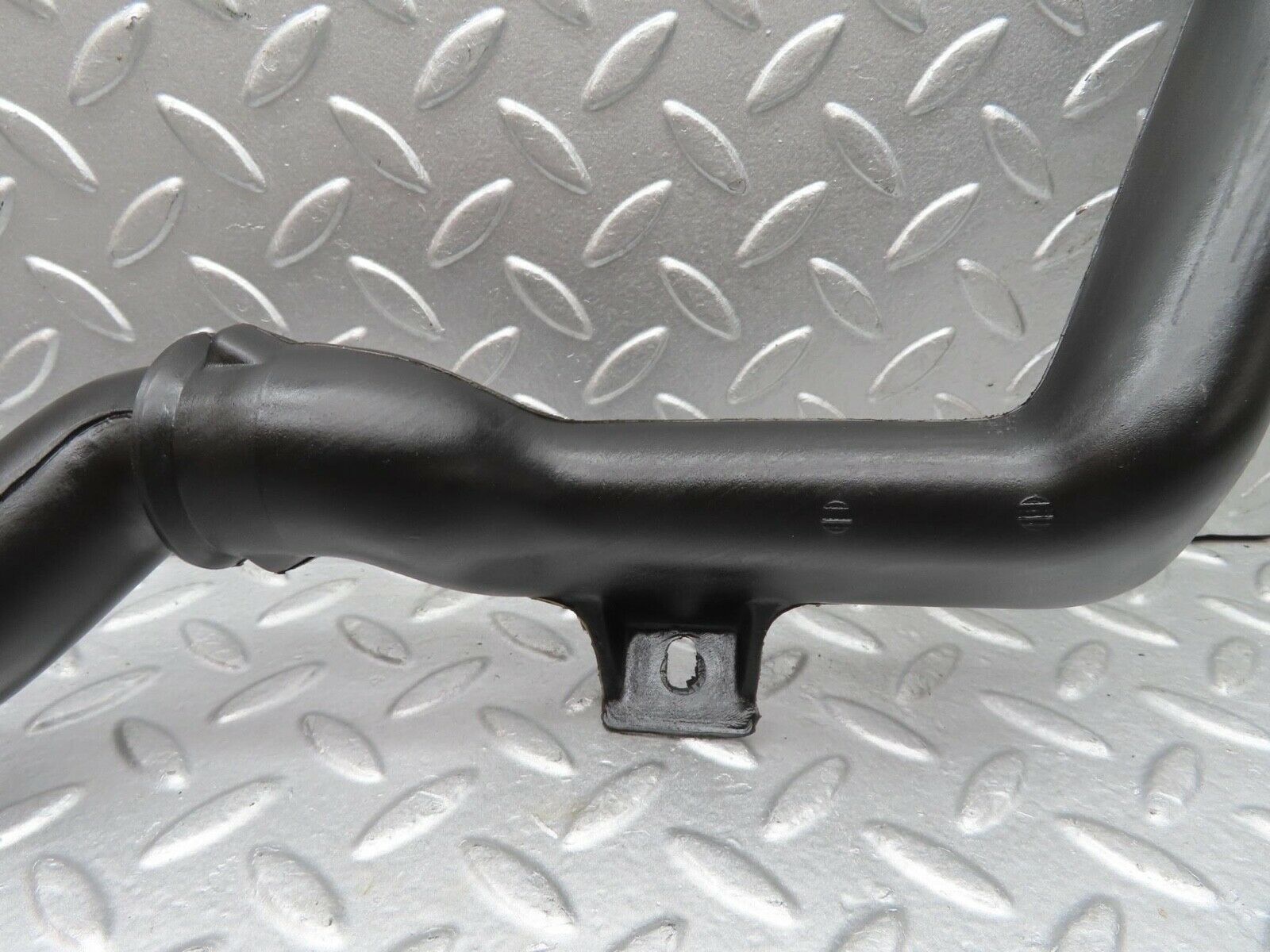 14905 Mercedes-Benz W140 S320 Engine Bay Water Drain Right Side 1406280478