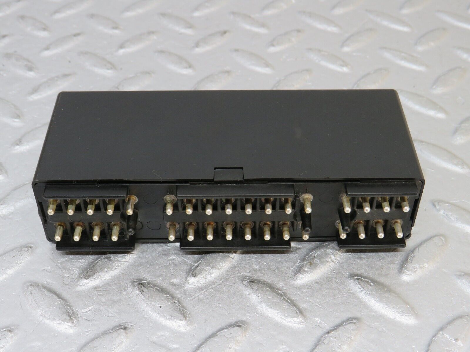 36021 Mercedes-Benz W126 420SE Headlight Control Unit Relay 1265420332