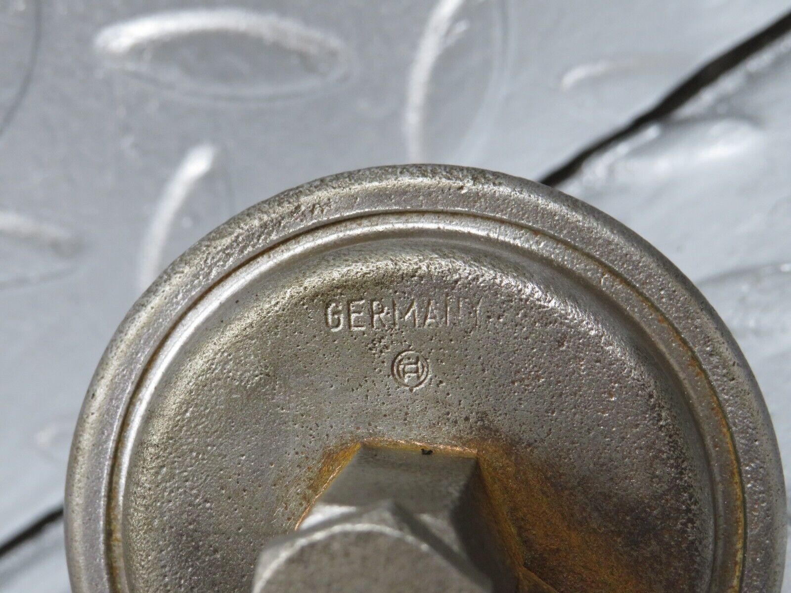 40305 Mercedes-Benz W110 230 Ignition Distributor Vacuum Control Valve