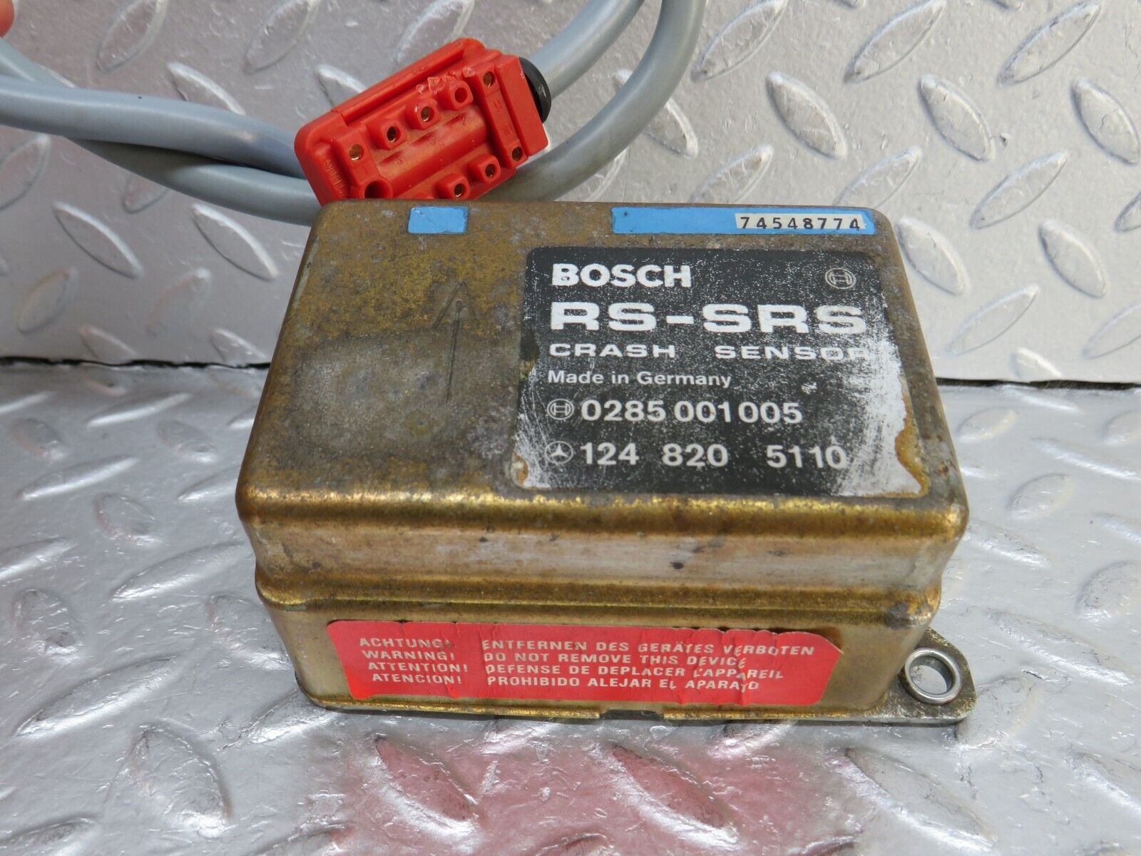 37004 Mercedes-Benz C126 420SEC Coupe Crash Sensor RS-SRS Bosch 0285001005 124820511