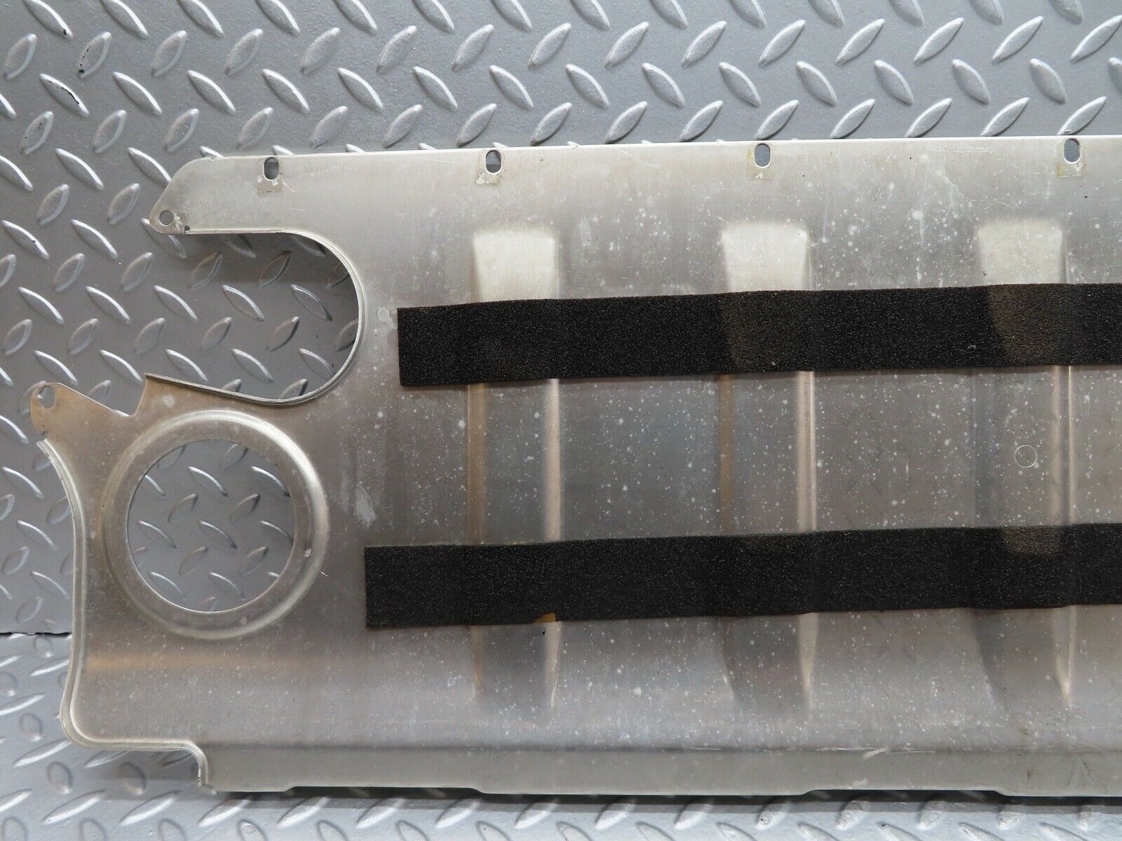 17326 Mercedes-Benz R129 300SL Coupe Fuel Tank Rear Cover