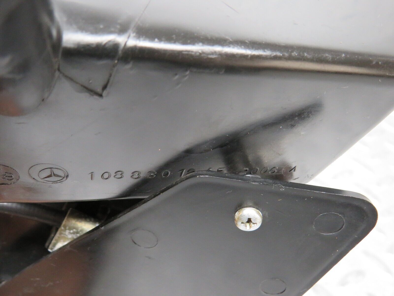 37431 Mercedes-Benz W109 300SEL Air Vent Control Right Side 1088301245