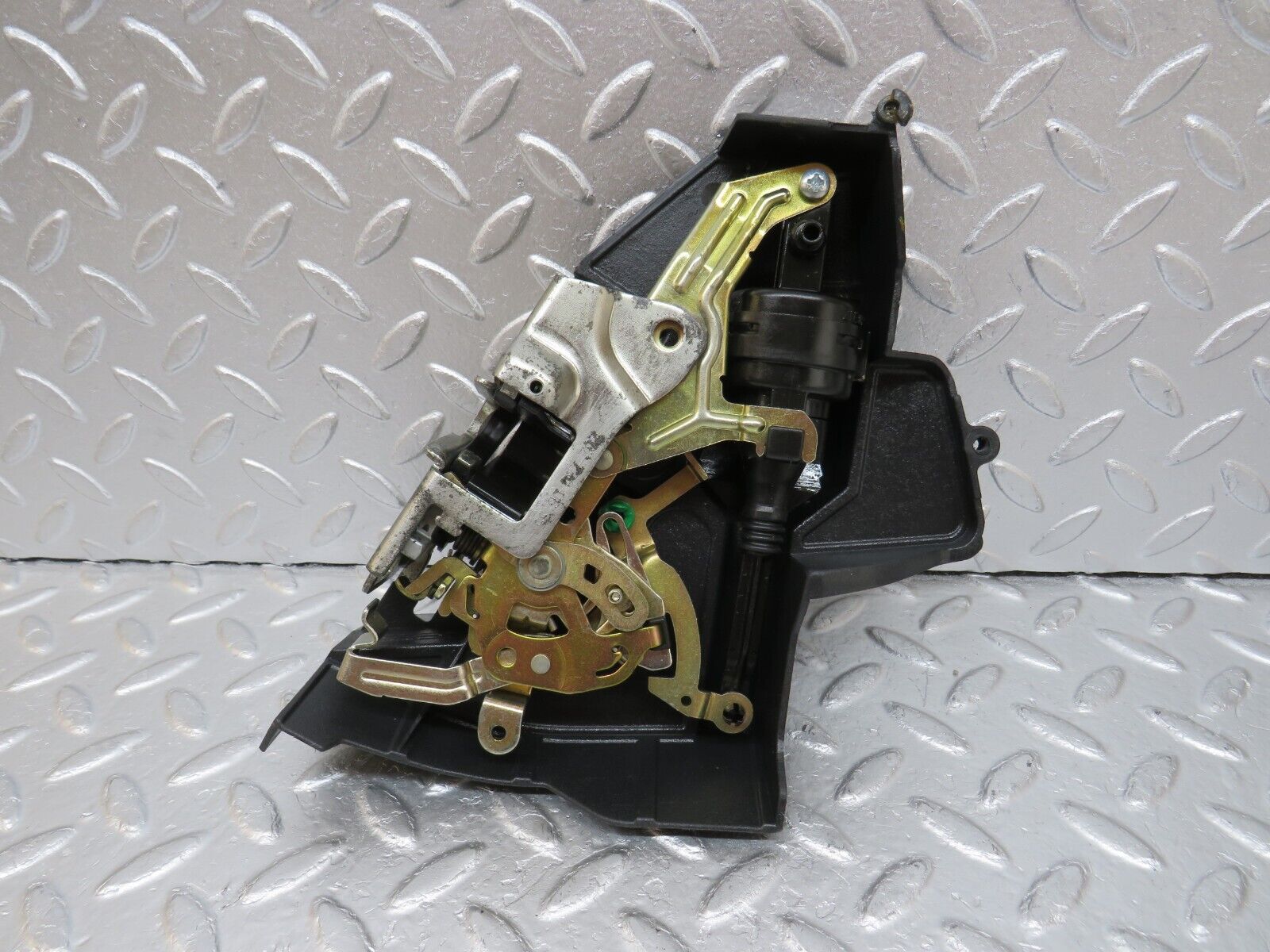 34706 Mercedes-Benz W210 320E Rear Right Door Lock Mechanism 2027300635