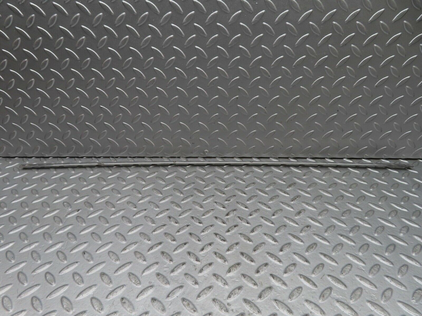 17070 Mercedes-Benz C123 280CE Coupe Sunroof Chrome Trim