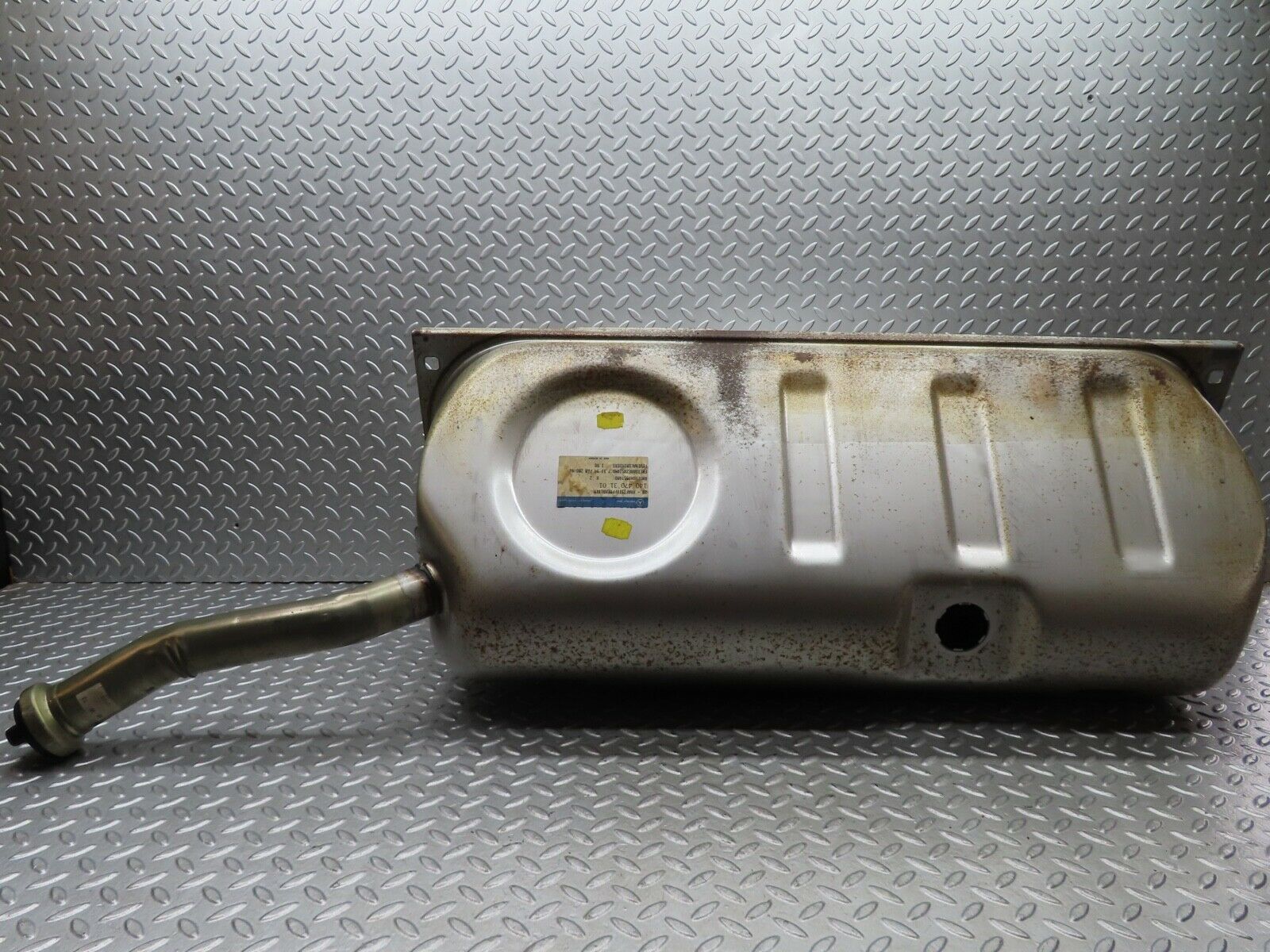 19561 Mercedes-Benz C140 CL420 Coupe Fuel Tank 1404703101
