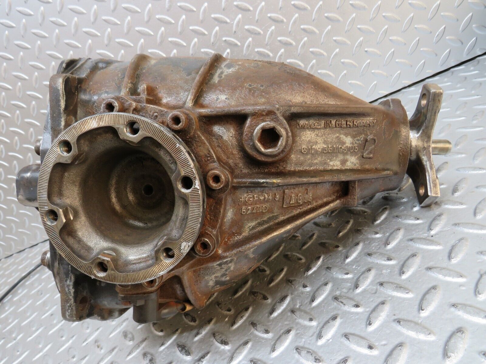 29205 Mercedes-Benz C124 320CE Coupe Rear Differential ASR Ratio 3.69 1293510505
