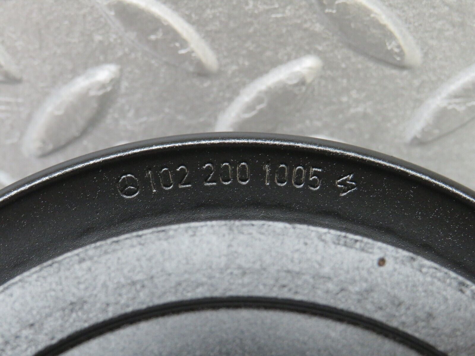 36783 Mercedes-Benz W201 190E 2.0L Water Pump Pulley 1022001005