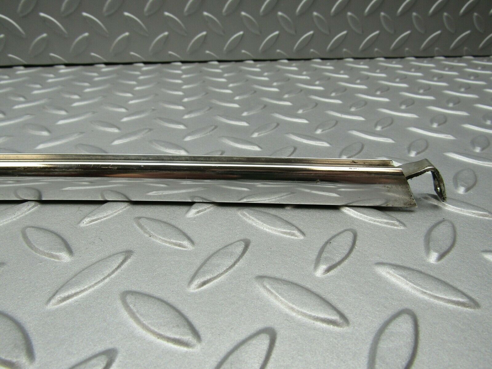 3323 Mercedes-Benz W115 220D Rear Left Chrome Window Chanel